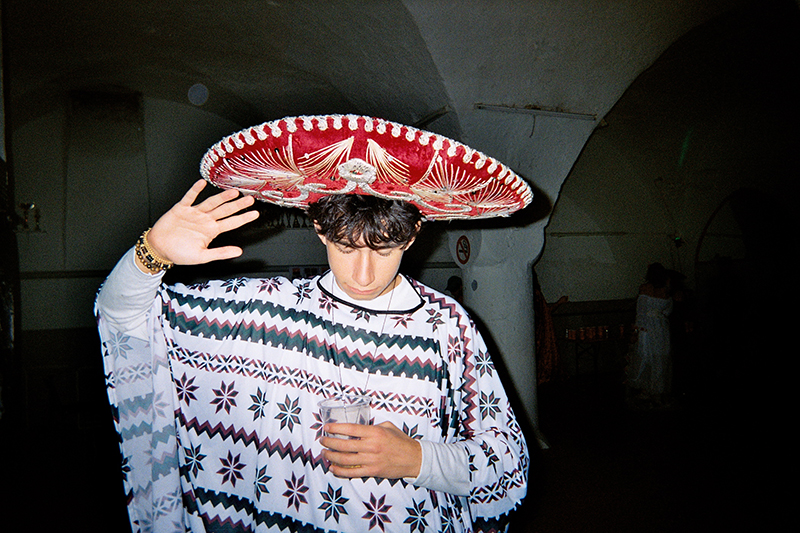 HALLOWEEN IM TANZSTUDIO  von Silvan Bernhard