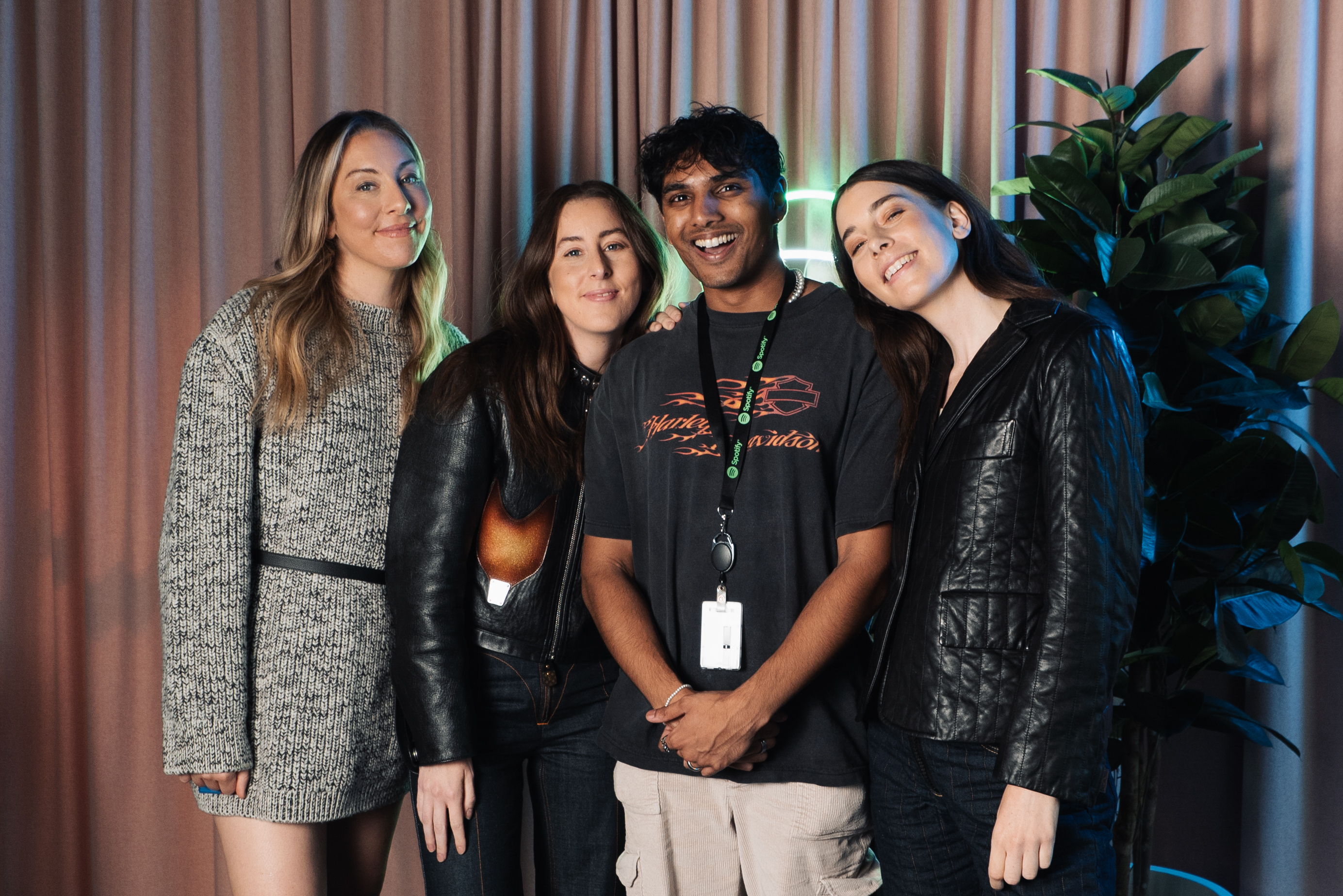 Interview with HAIM about the 10 year anniversary of their debut album 'Days Are Gone' 