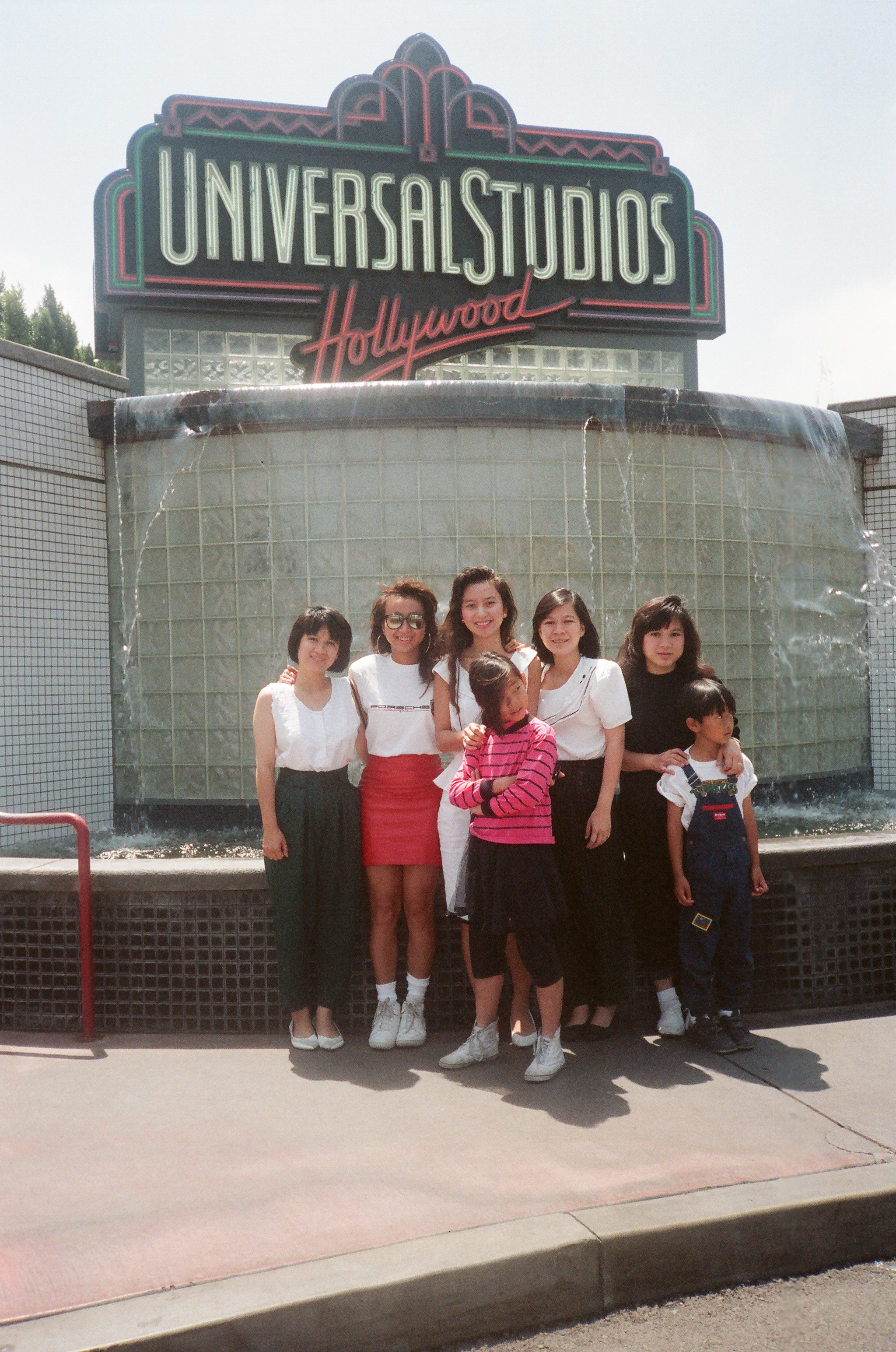 00832 Universal Studios CA 1990