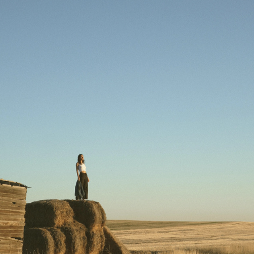 Last Man on Earth / Chloe Southern