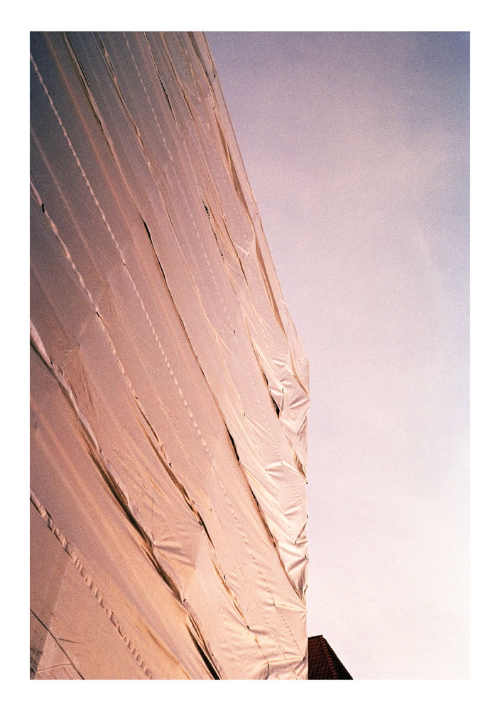  An autumn. 900 DKK. 42x59,4 cm fine art pigment print. 1/5 + 2 AP. 