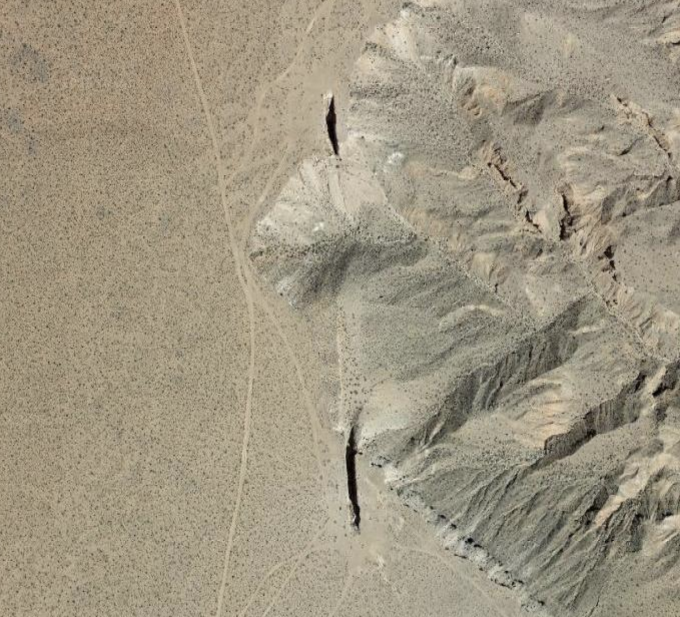 Michael Heizer, Double Negative, Overton, Nevada 1969-70