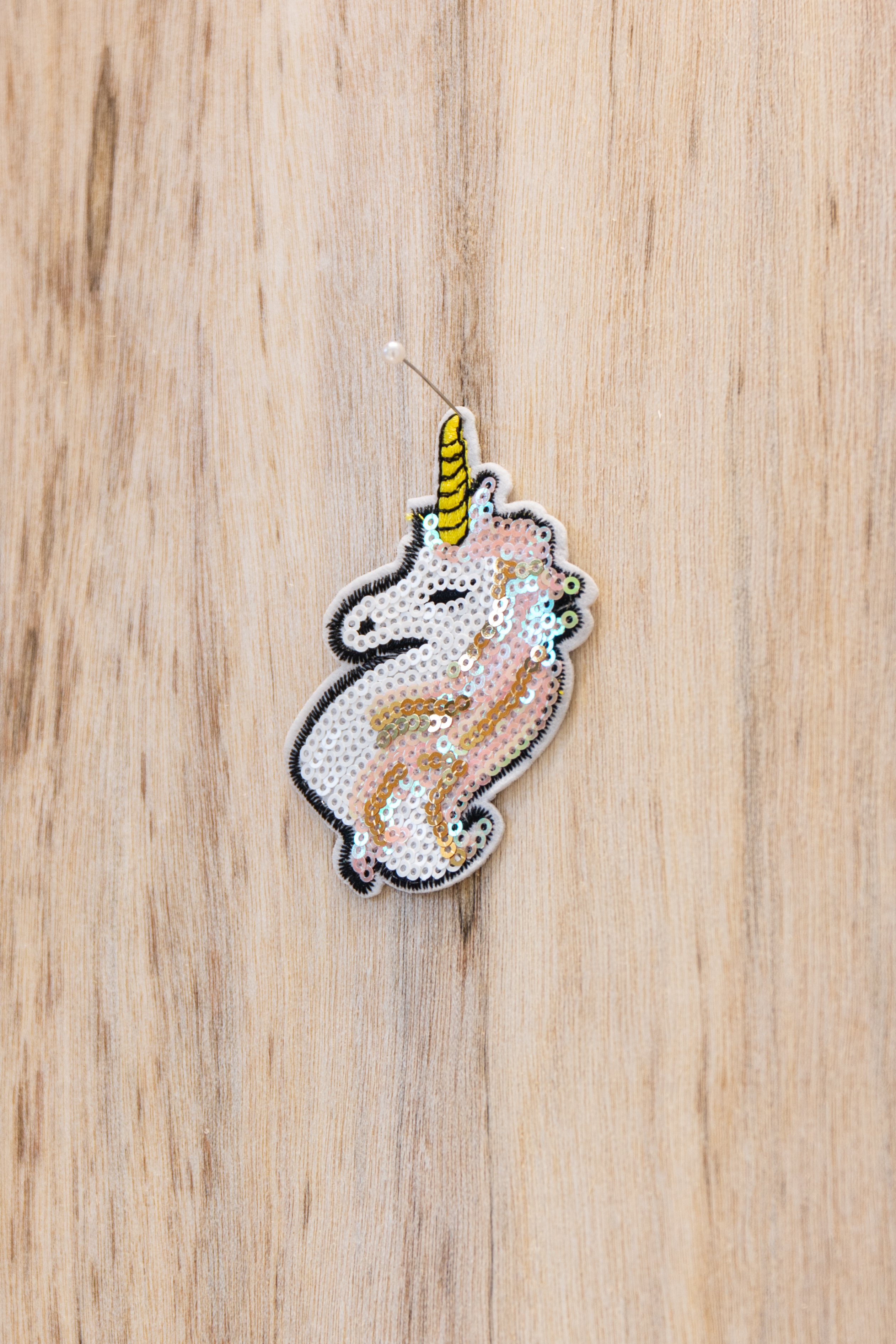unicornsequenced badge 6.4 x 7.6 cm (2.5 x 3 in)