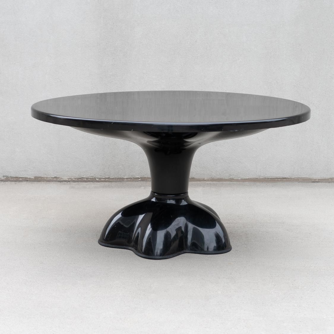 Molar Dining Table by Wendell Castle for Wendell Castle Associates for sale by sweeterfat rare design furniture 