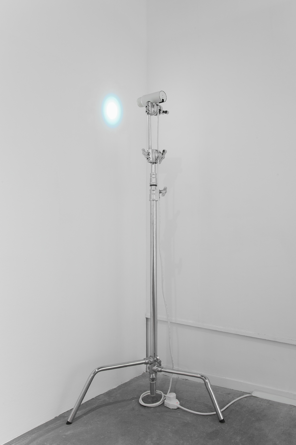 The Gesture of Projecting