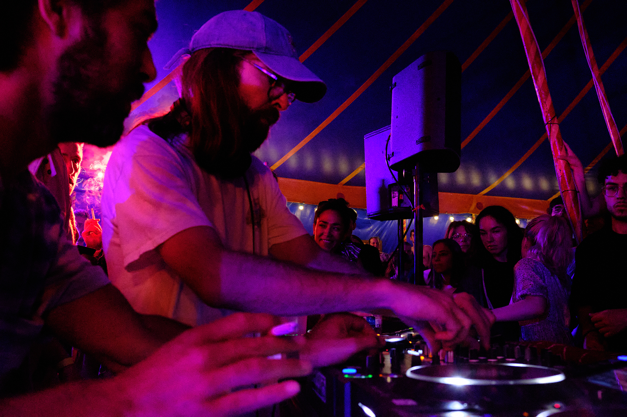 Philippe Sarfati-festival-photography-photographer-street-documentary-madame-loyal-paris-france-breakbot-irfane-pink-light-crowd-circus-ed-banger-party