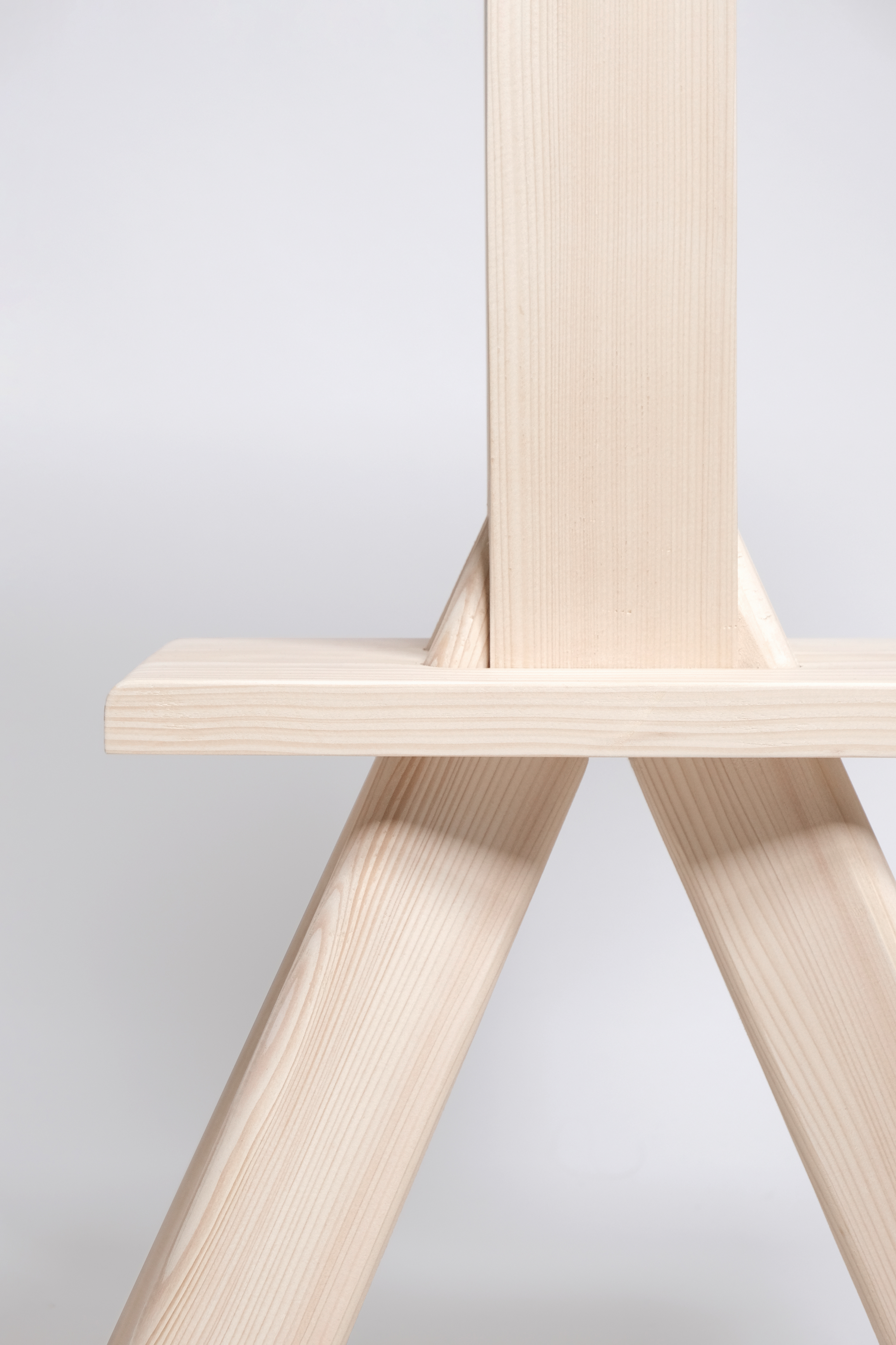 Highseat, detail.