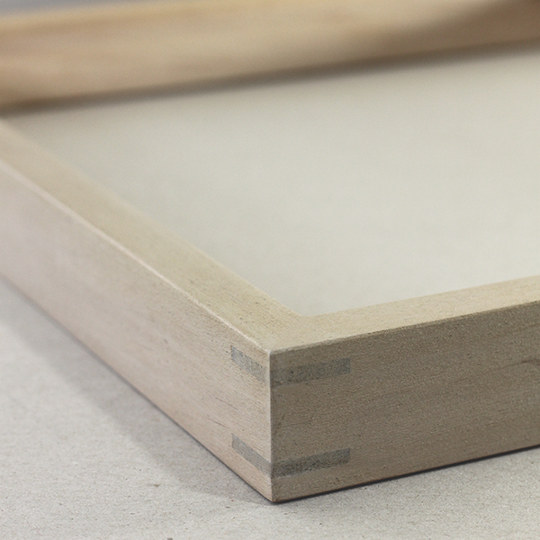 015-M-B28 in whitewashed maple with maple splines