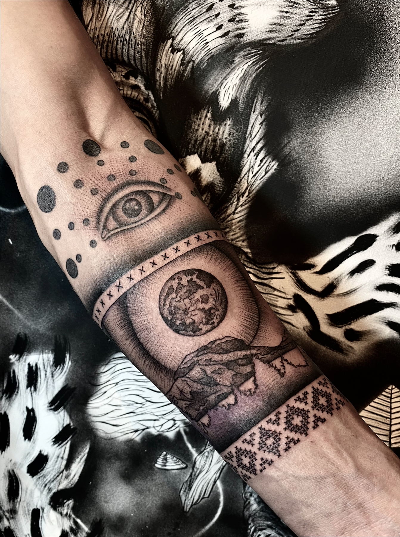 Secrets of perfect tattoo with geometric honeycomb tattoo for guys and girls