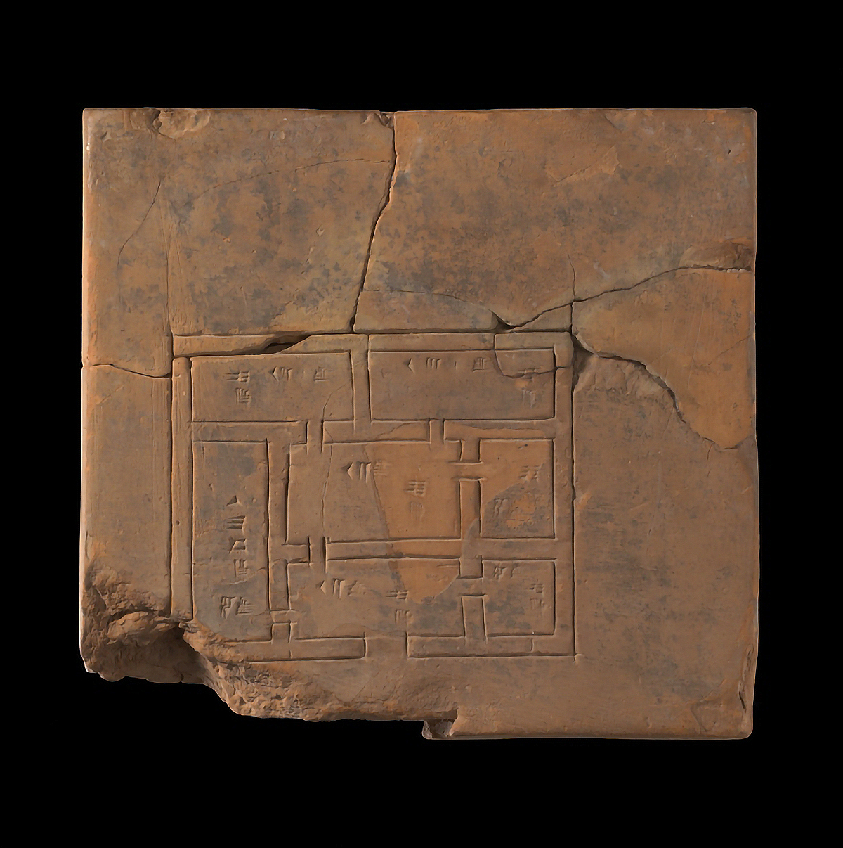 Clay tablet with a drawing of a house floor plan. © Photo: Vorderasiatisches Museum der Staatliche Museen zu Berlin - Prussian cultural heritage Photographer: Olaf M. Teßmer