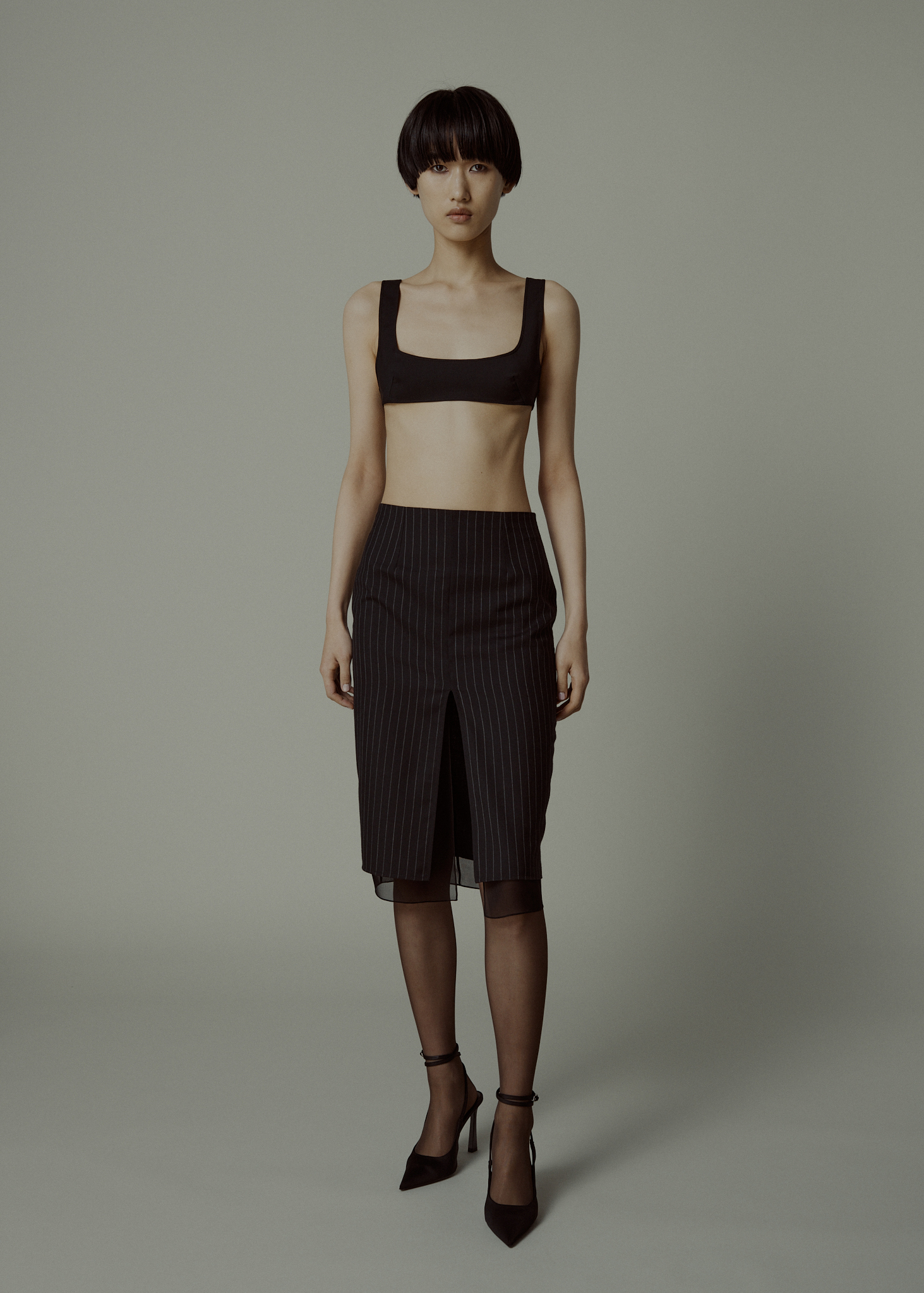 CHARLOTTE TOP IN CREASE-RESISTANT WOOL, NOIR | 250 GBP