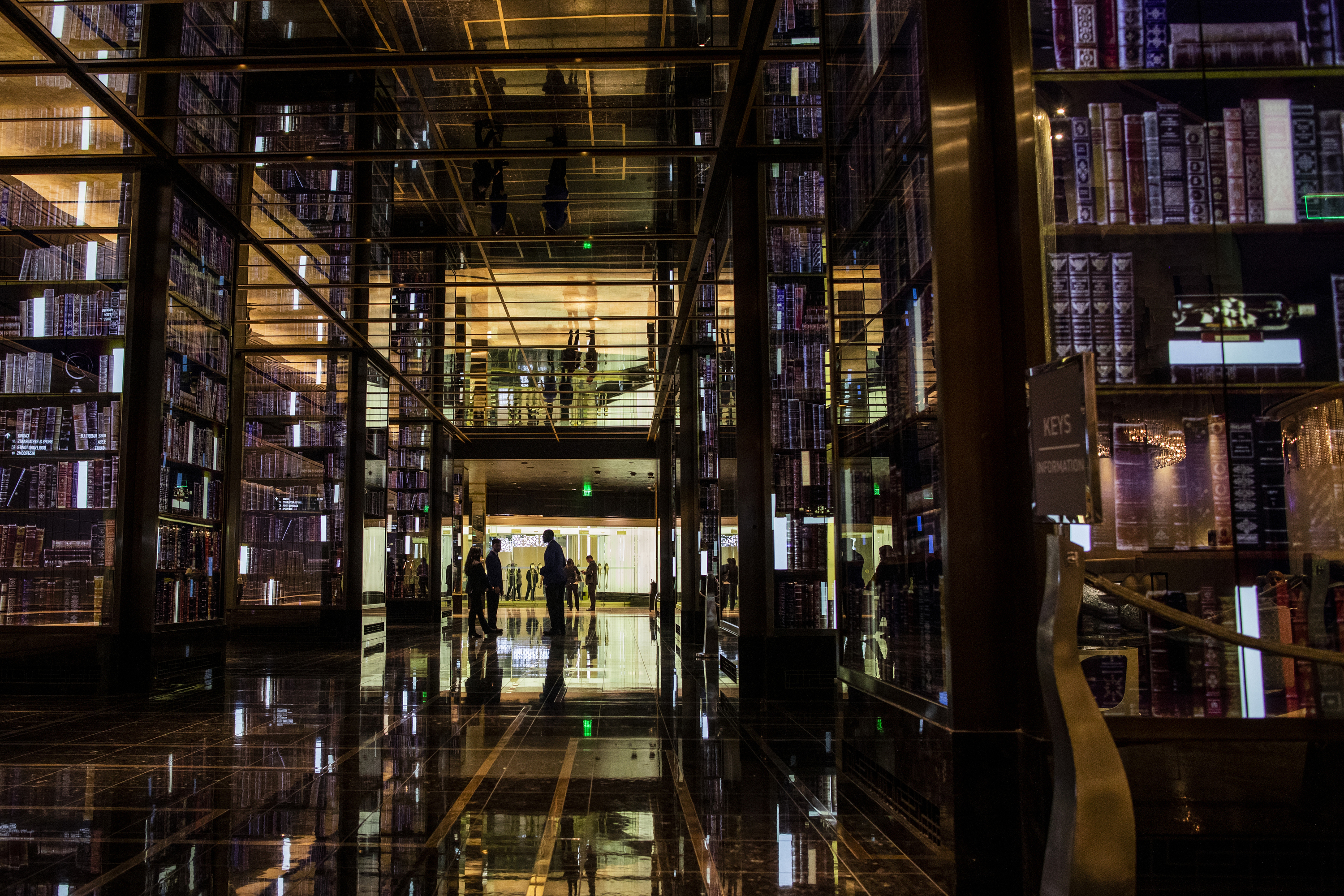 24 Hours at the Cosmo | Surface Magazine