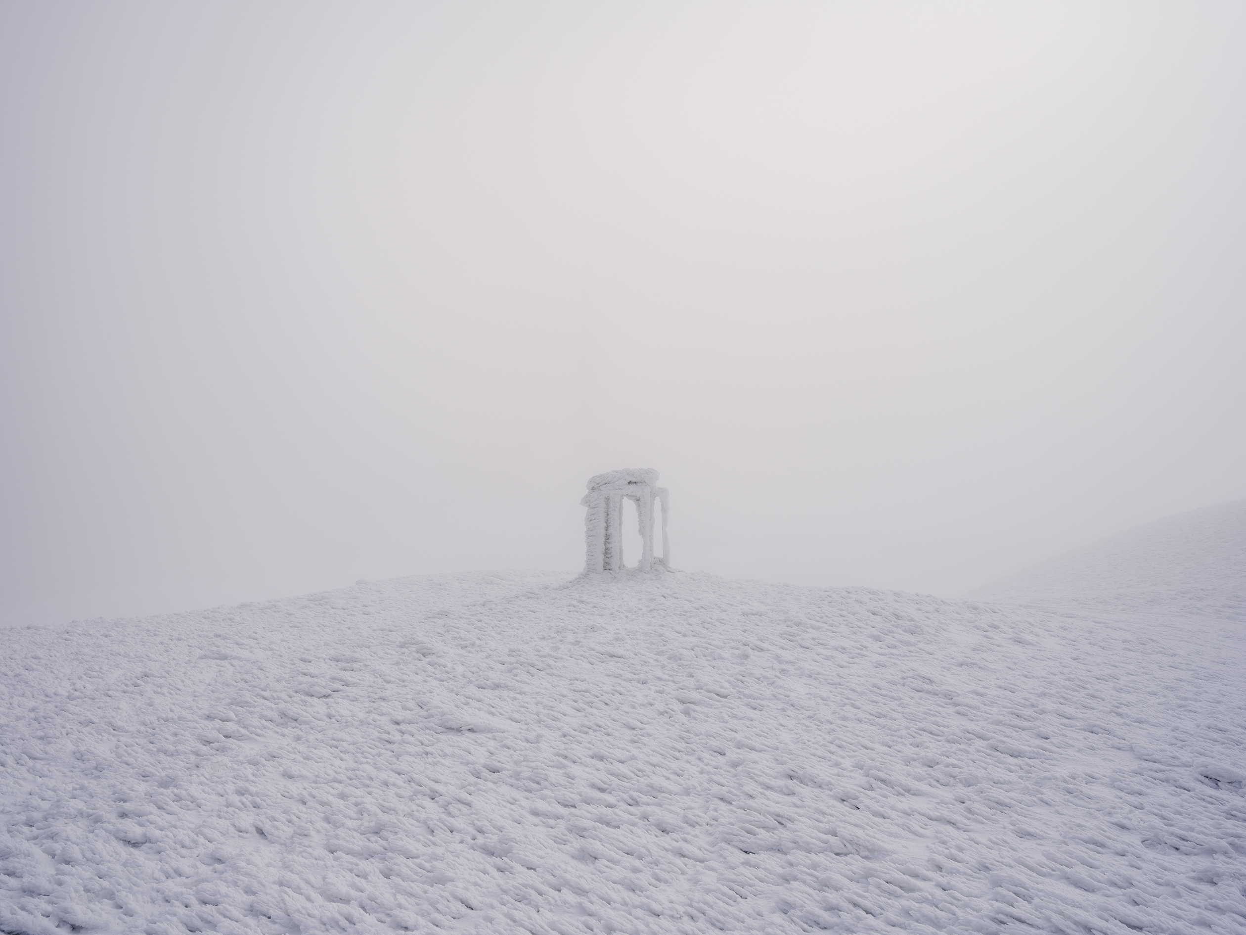 Anchors no. 2 and no. 3, glass, bronze, silk, salt, sailing cord, various dimensions, andréhn-schiptjenko gallery, Paris
