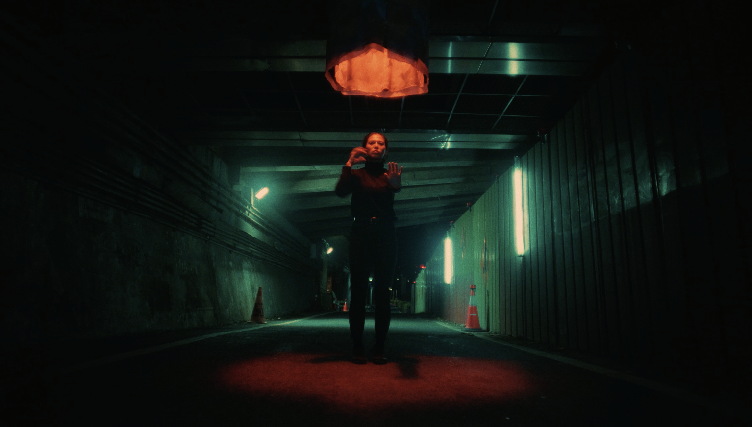 裡面外面 - 林素蓮