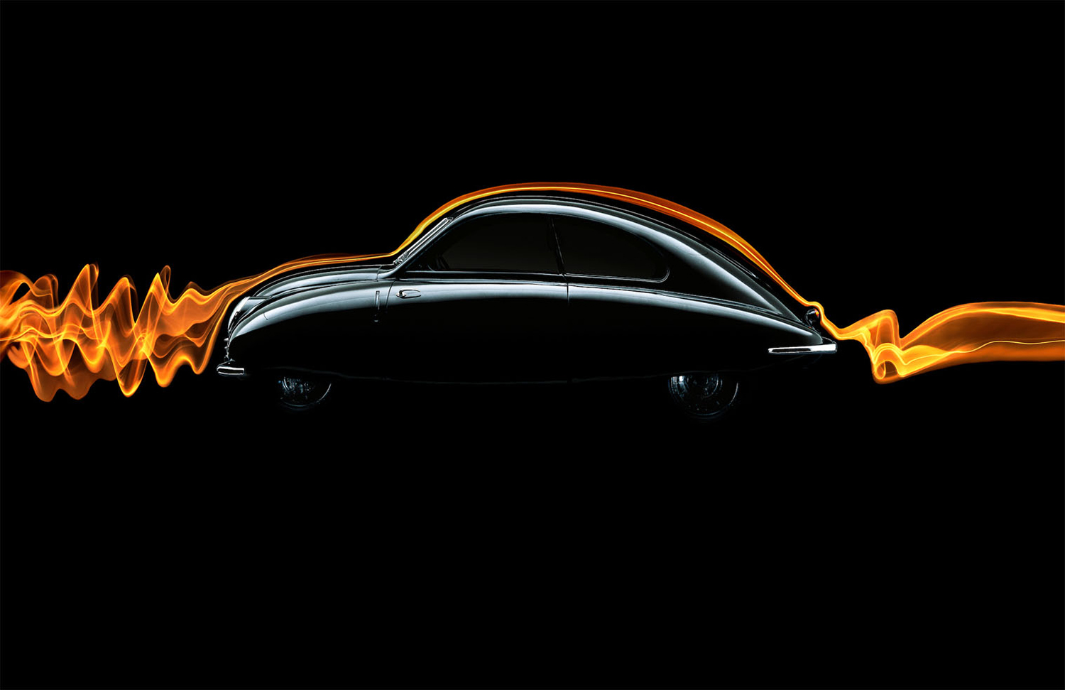 Still Life Photographer Daniel Lindh captures an electrifying light highlighting a sleek outline
