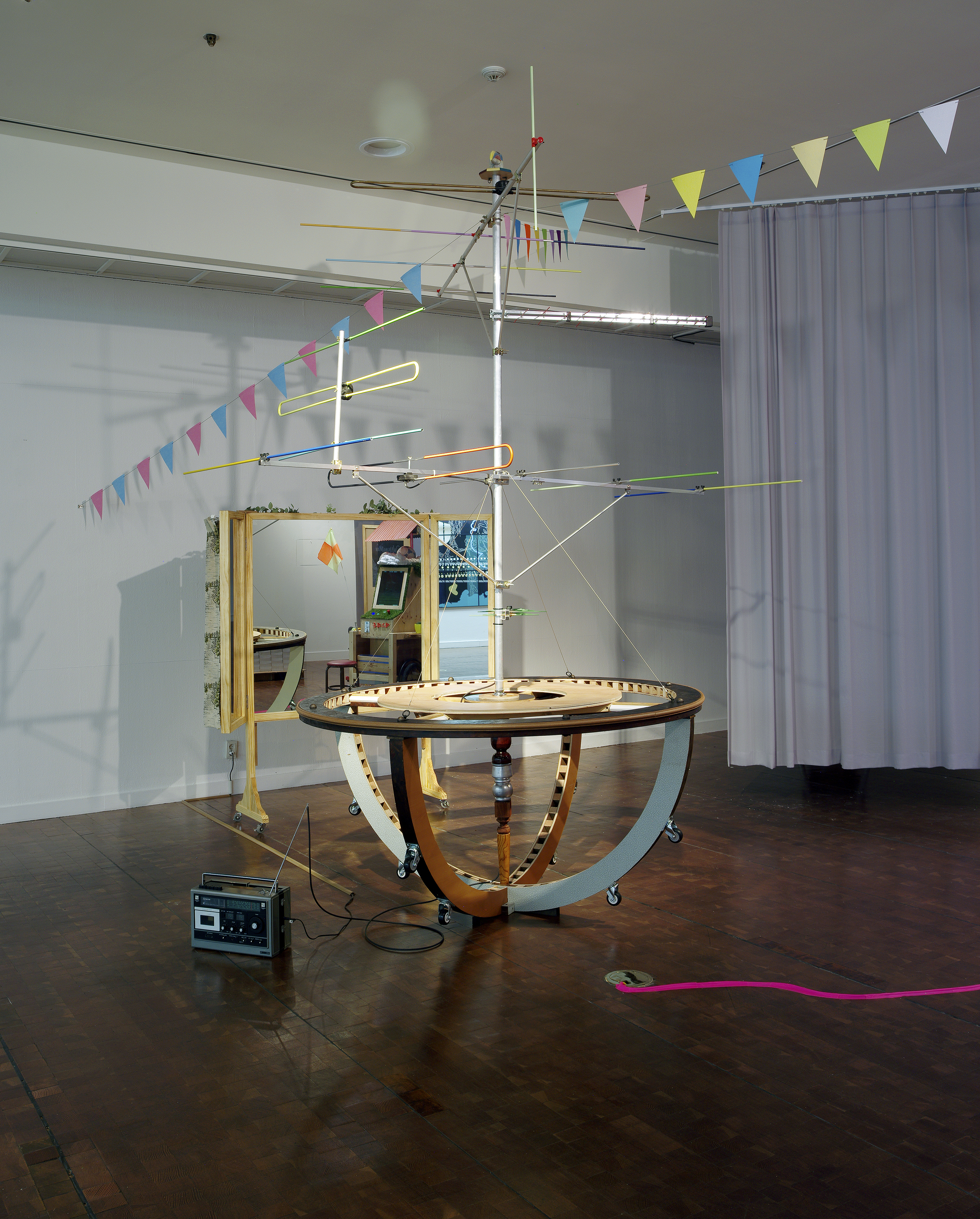 The Blanket area: Antenna bird / Wood, wheel, antenna, ceramic, mirror, flag, Dimensions Variable, Exhibition view_ Seoul Media City Biennale, 2018