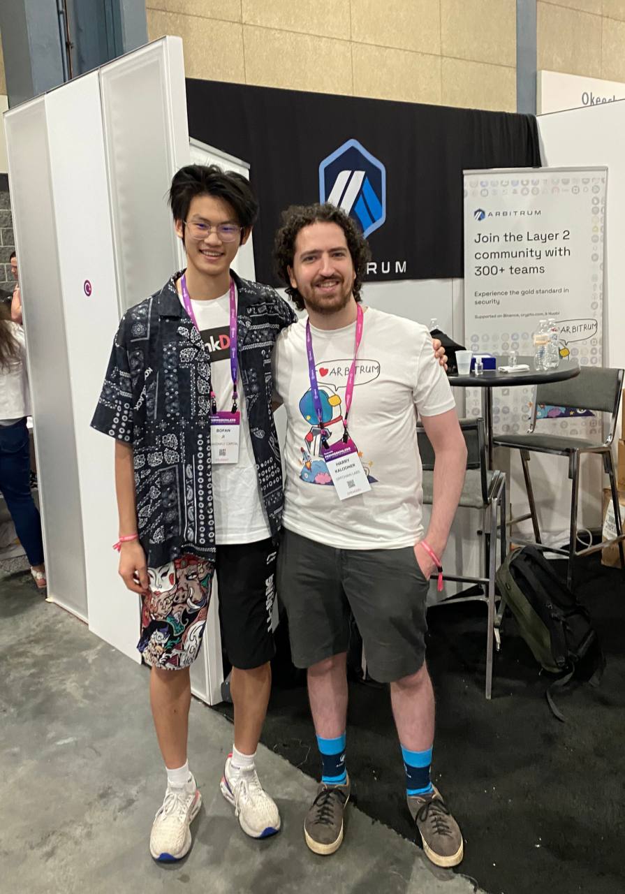 Bofan and Harry at a Blockchain conference