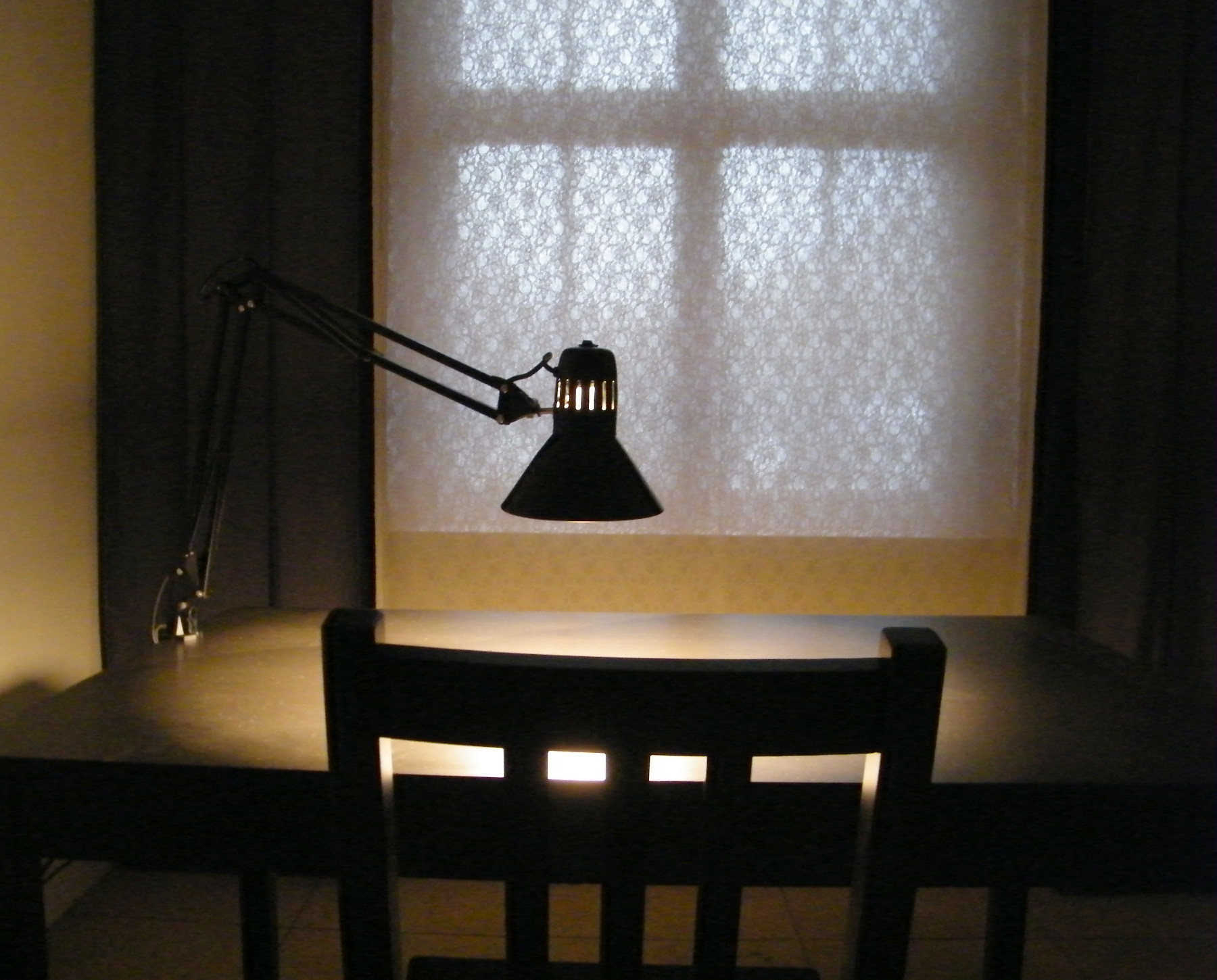 Elise Schaller, O.T. Rauminstallation im Kinderheim Köln-Sülz 2015, zum Thema Erinnerungsorte. 