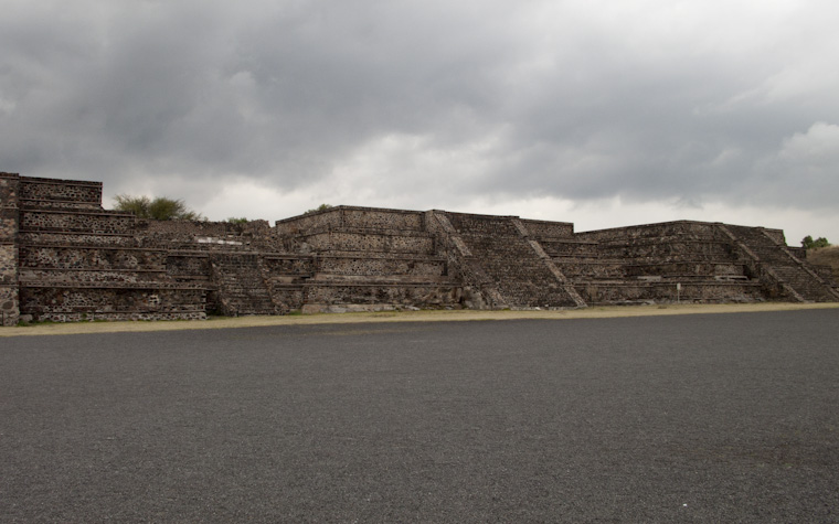 plaza of the moon // teotihuacan
