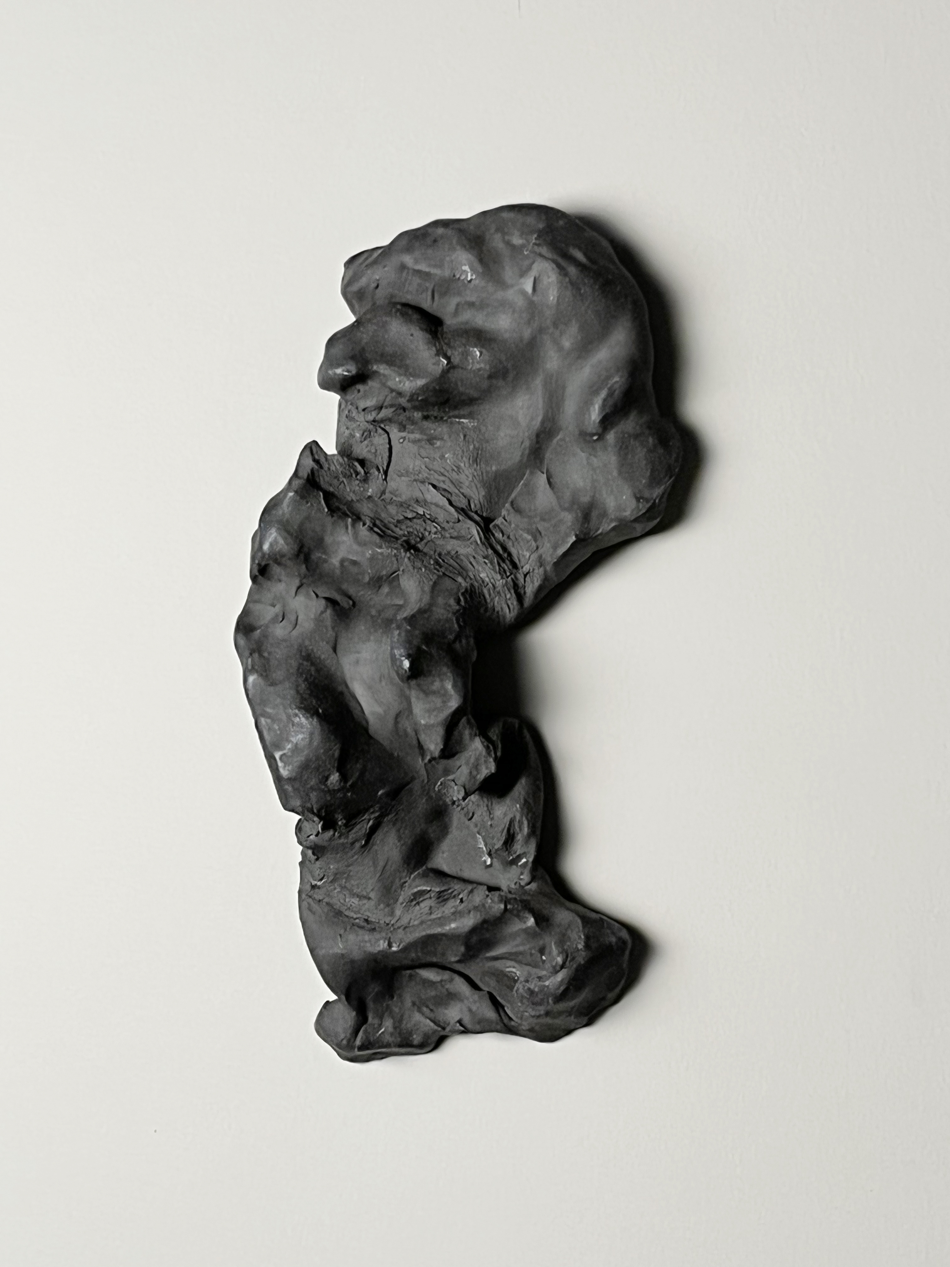 compassion-passionB 2021,  Clay, 35 x 25 x 5 cm