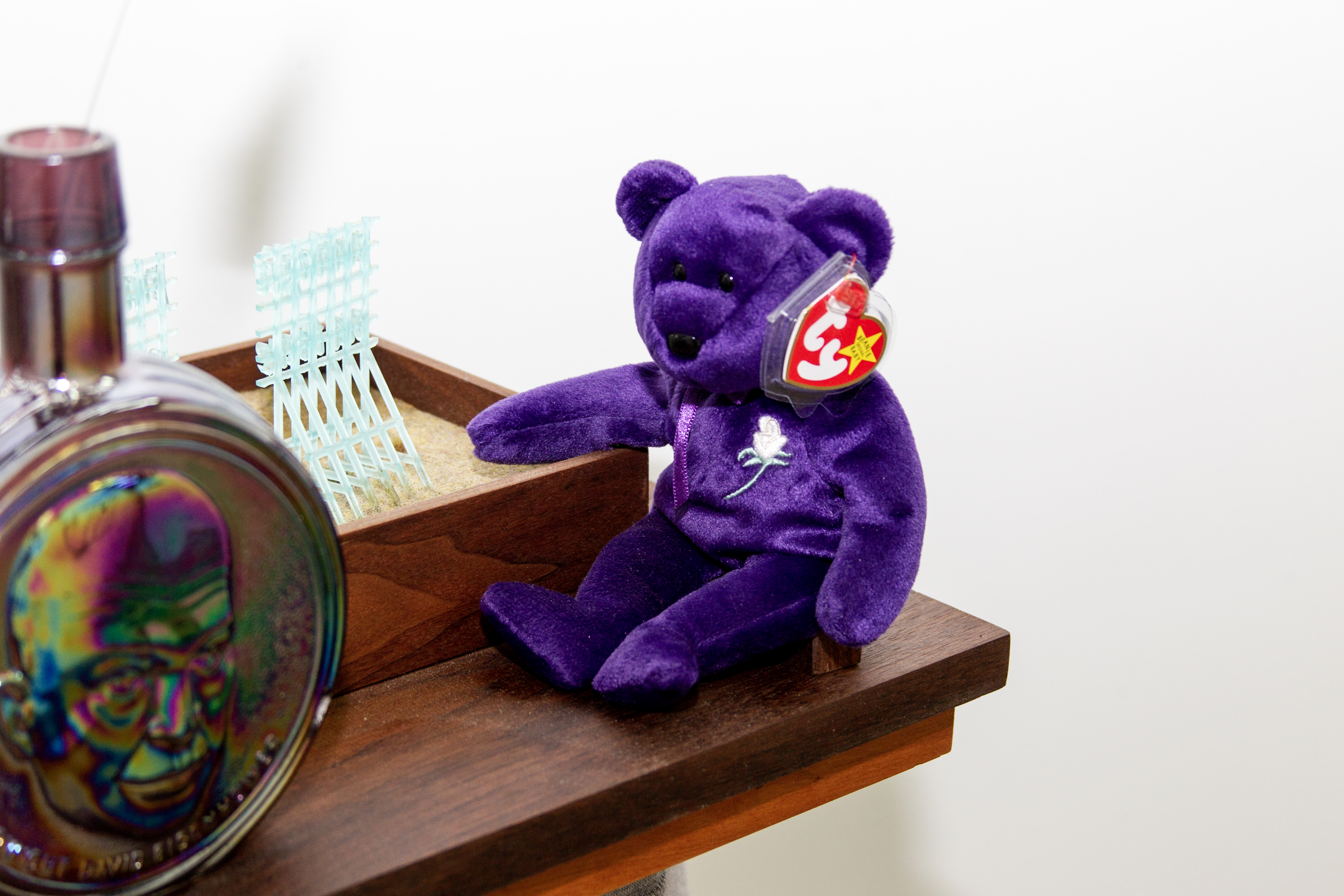 Table (Civic Center), detail