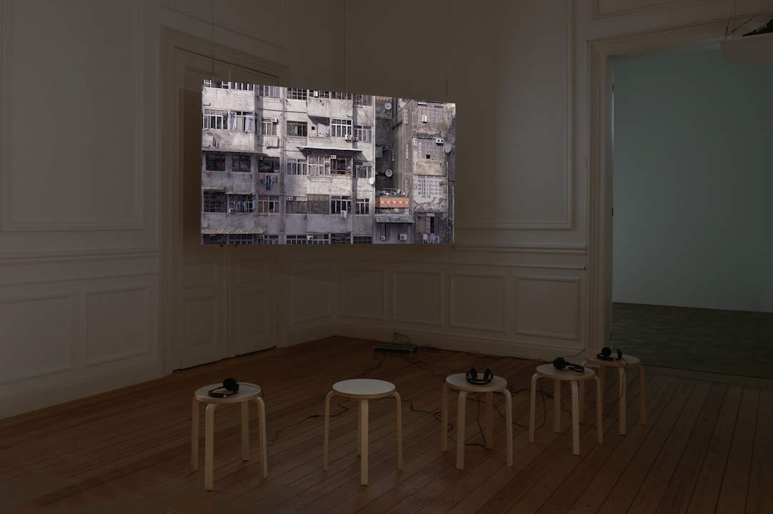 Radio Piece (Hong Kong) (photo Dimitri Riemis)