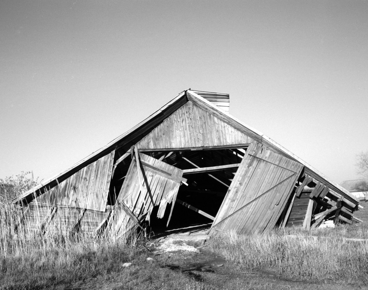 Taiyo Onorato & Nico Krebs, Shed (broken), 2013