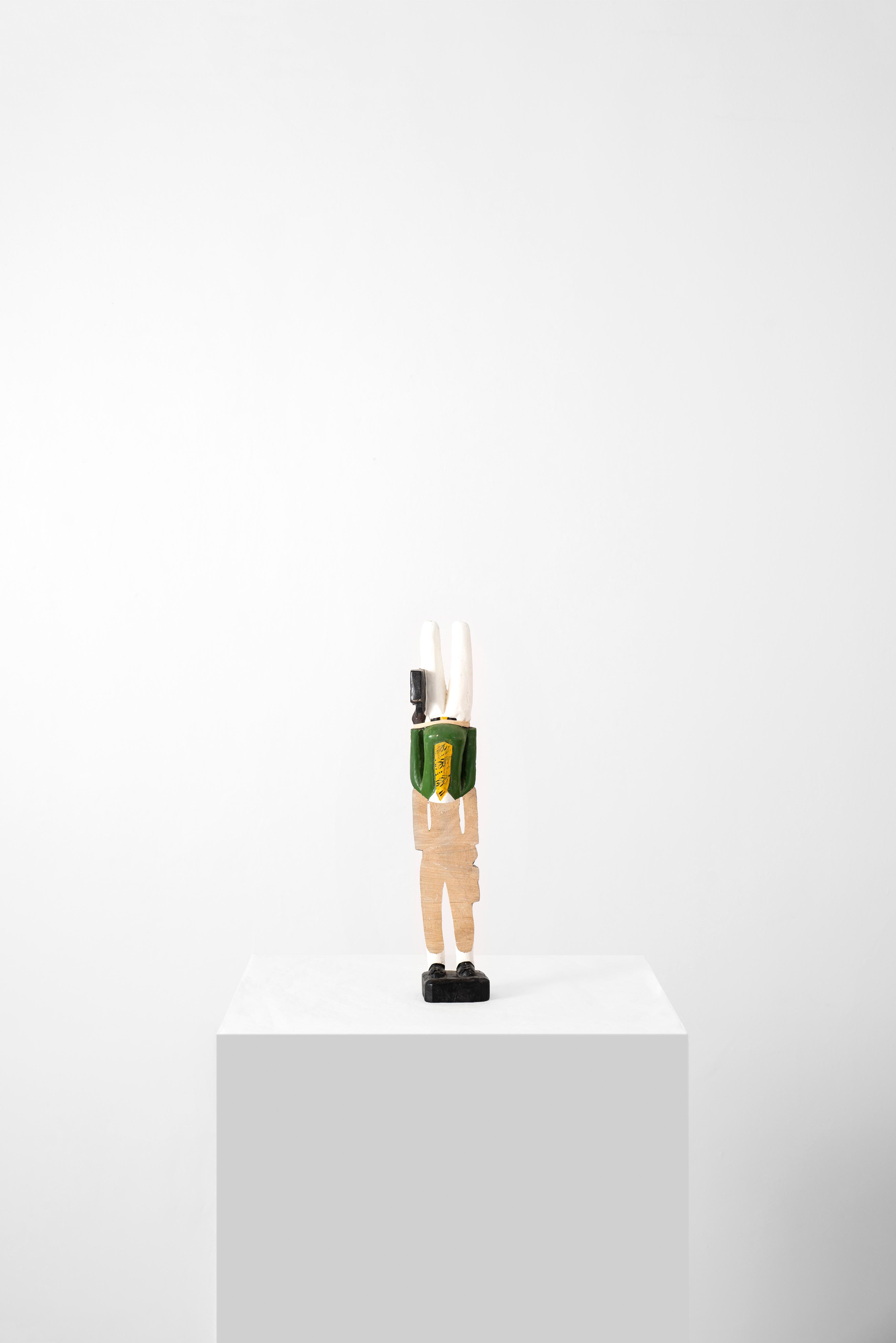 Green face yellow tie, 2017, Painted wood, 39.8 × 7 × 9 cm