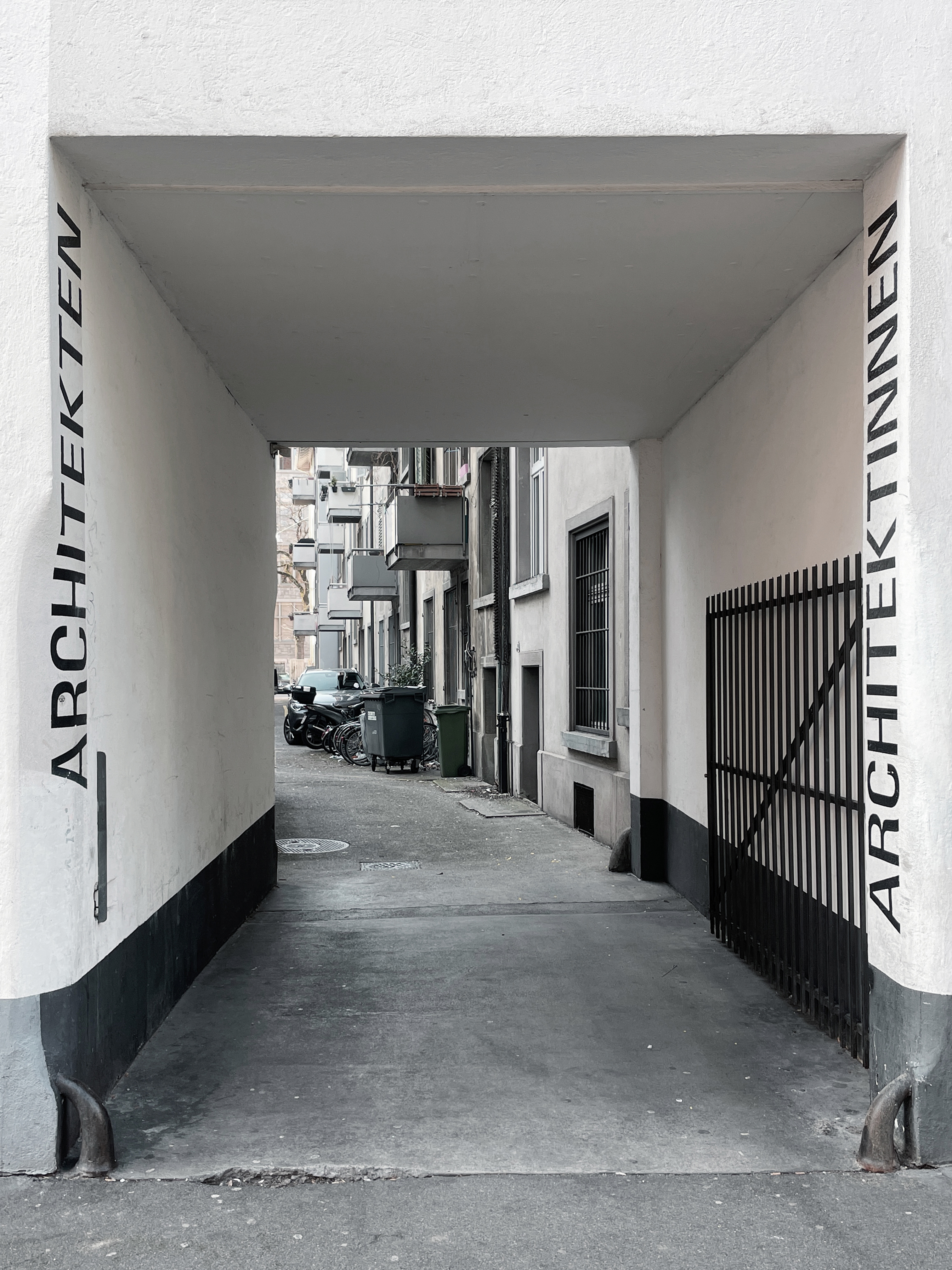 28.2.22 - Einzug Brauerstrasse 51 8004 Zürich