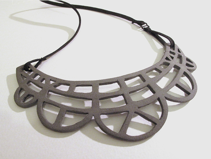 Ceramic handmade necklace. Project selected at In-nove-arte ceramic competition
