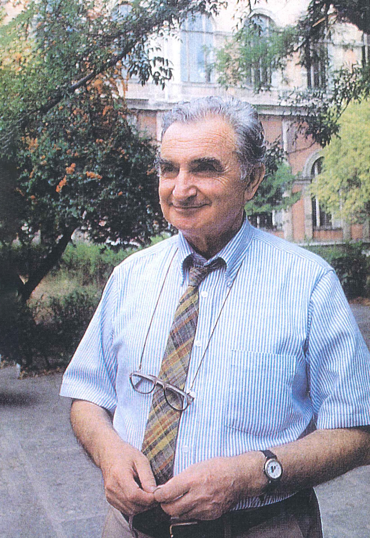 Vizyon Dekorasyon  1994  Doğan Kuban