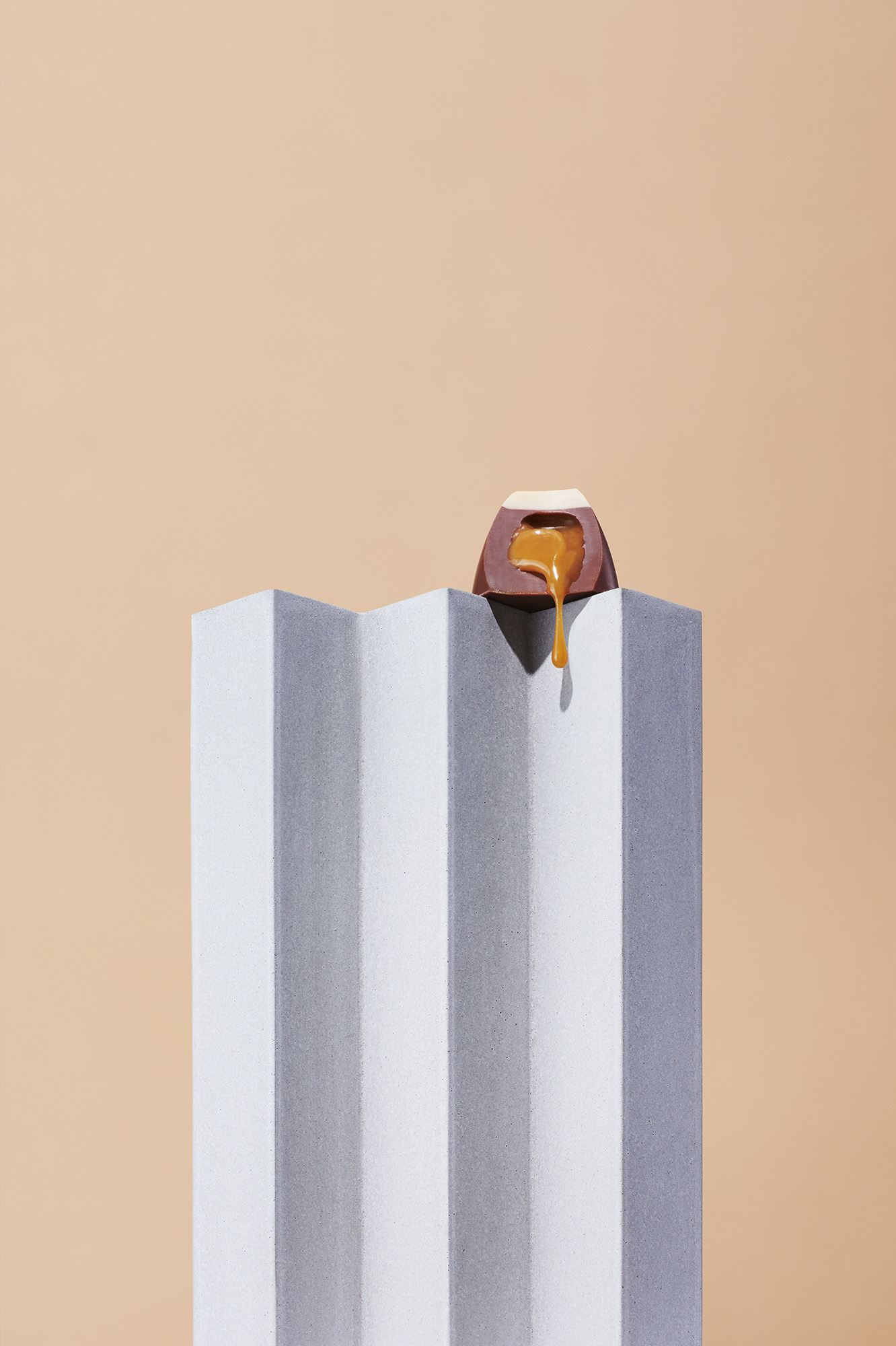 Frankie Turner - Caramel Drip - London food photographer