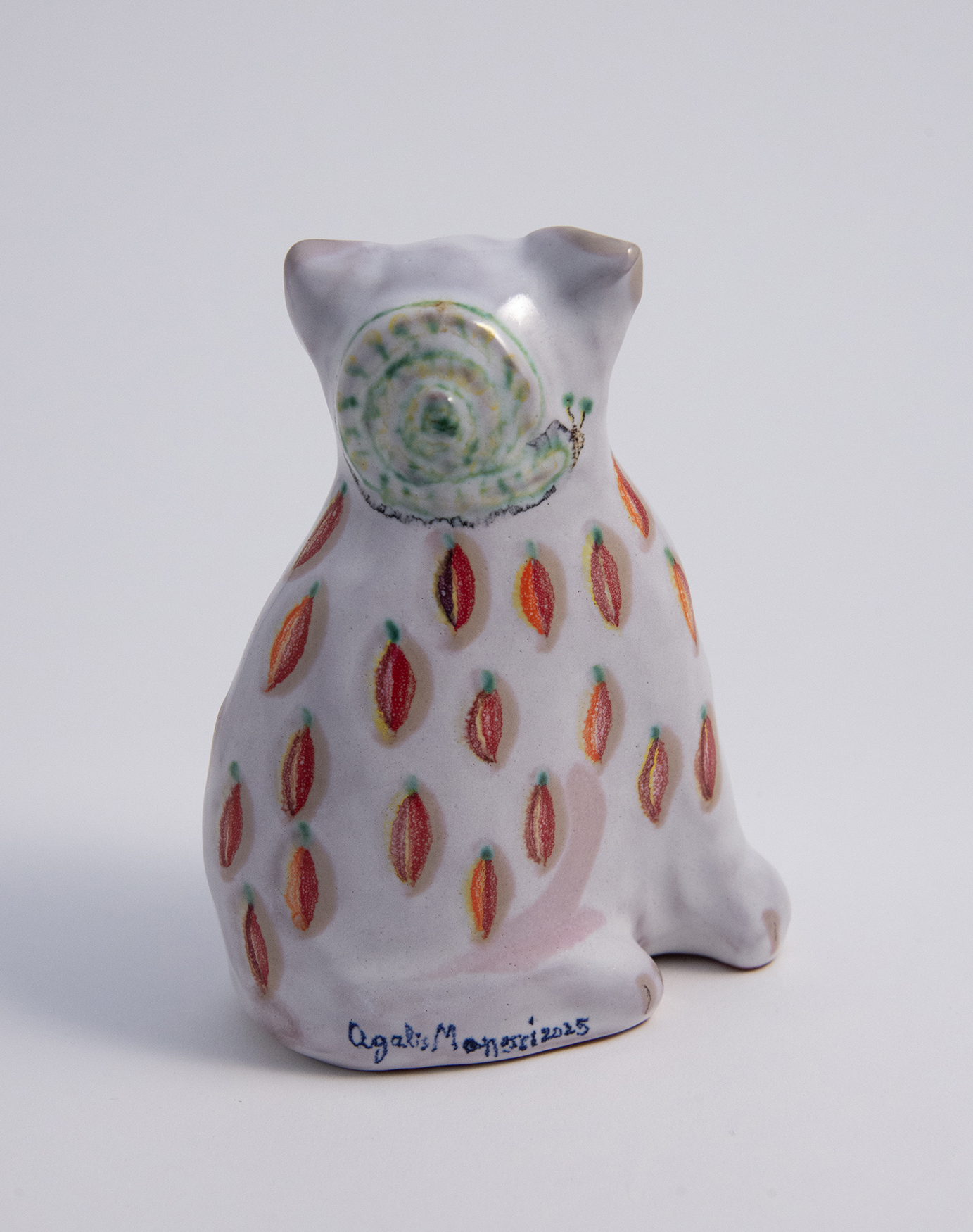 Catty with snail (rear)