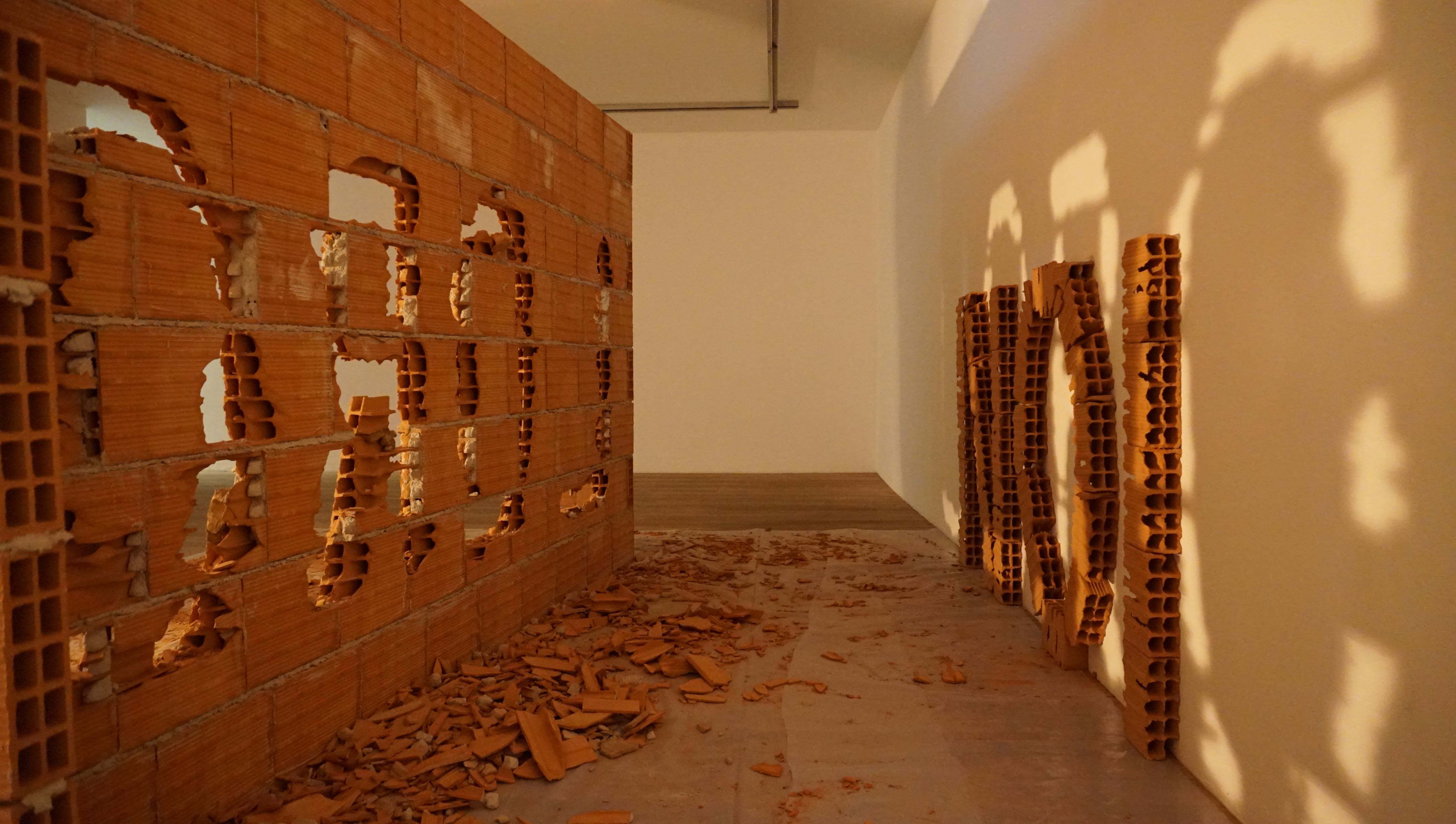 LORO NOI, installation view Kunst Merano