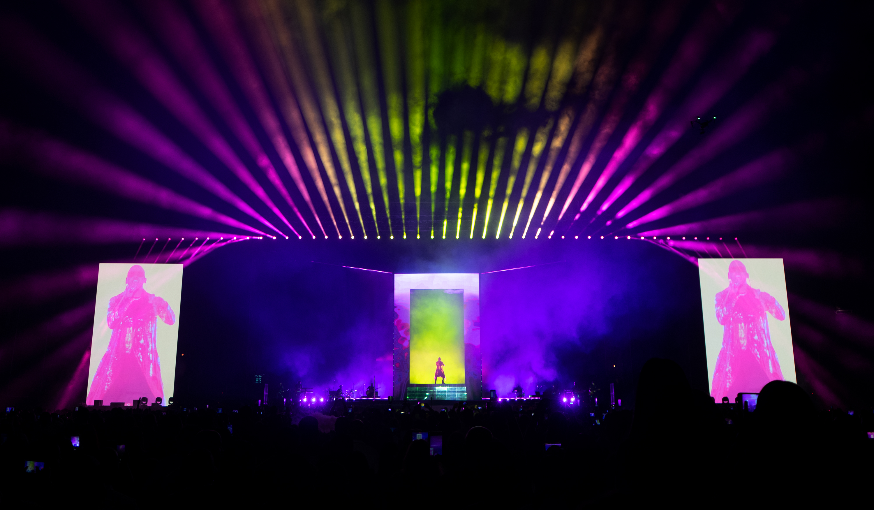 Ozuna : Stadium Tour - metaform.studio