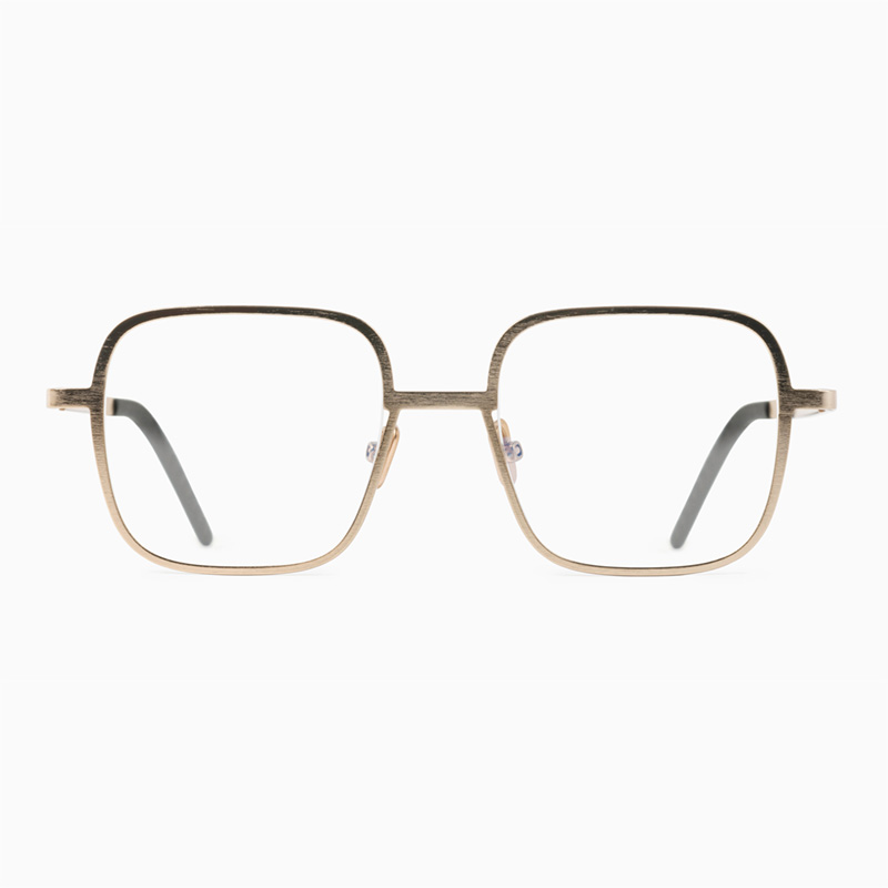 ︎︎︎WALKER gold