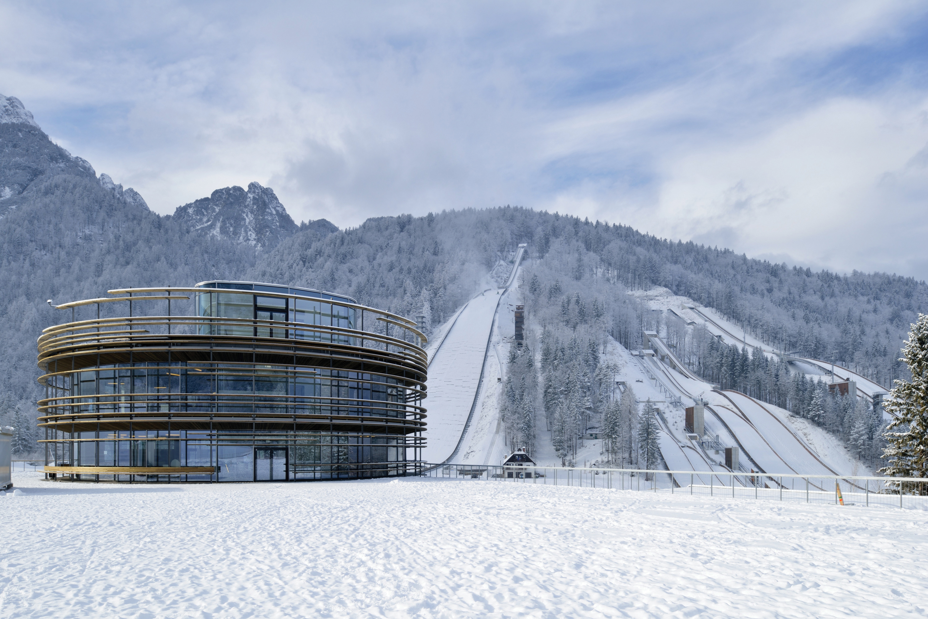 Planica, Abiro in drugi