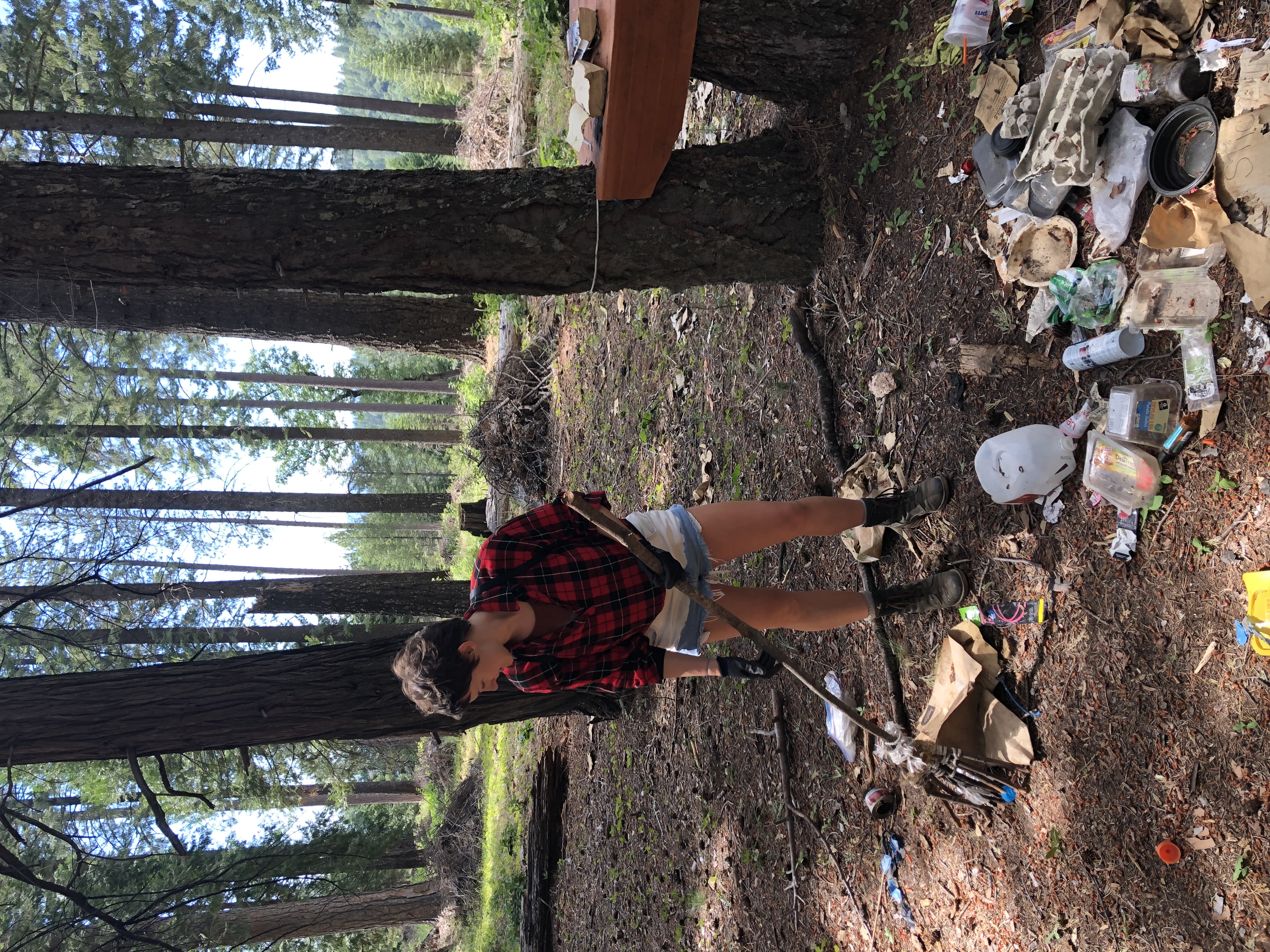 I found a TRASH BROOOOOM!