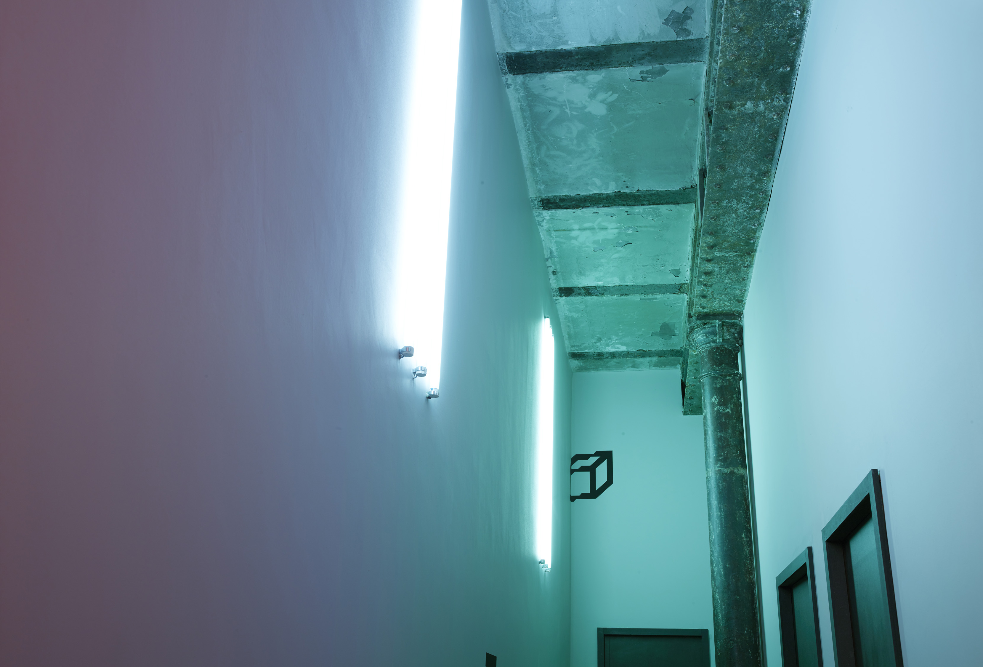 Clapton reception; fluorescent light installation 