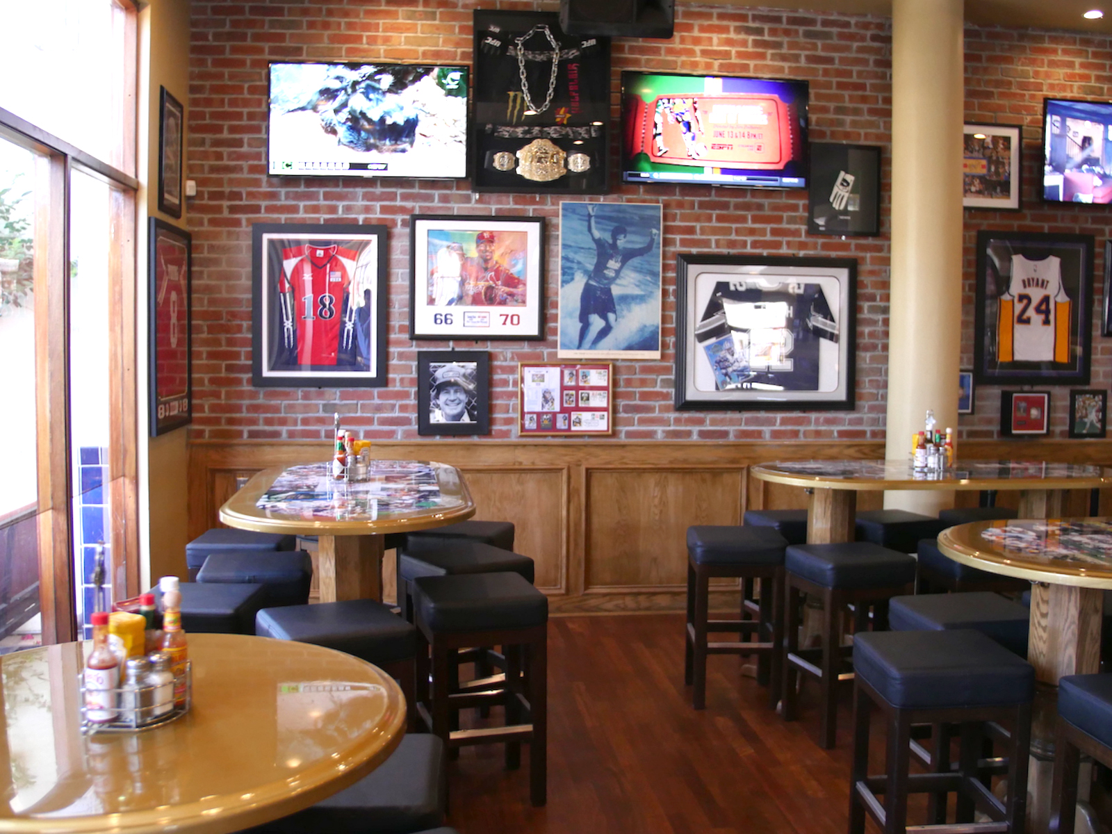 Review of Legends Sports Bar  Long Beach, California - AFAR