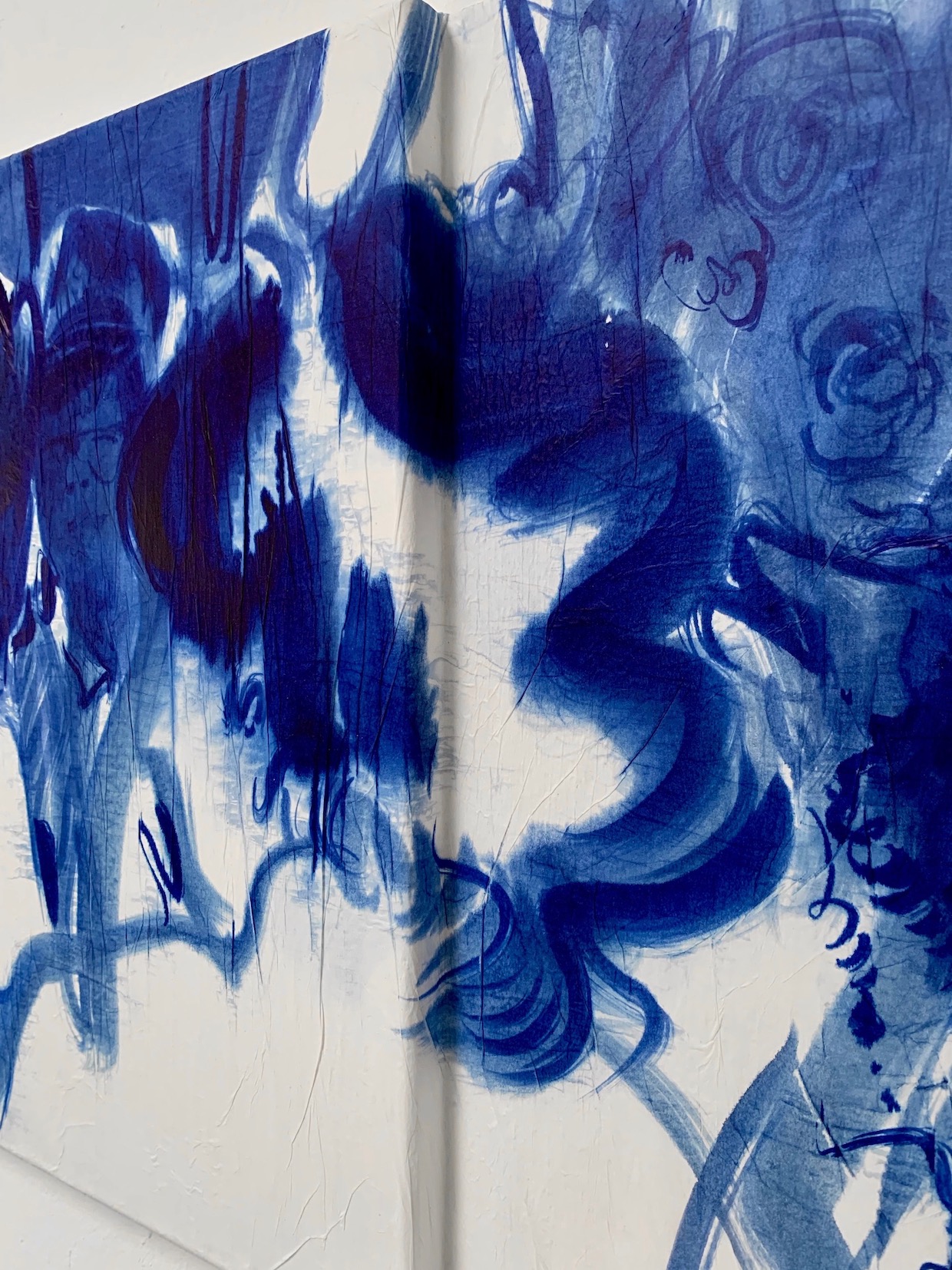 Detail of “Not to remember”, Ink on silk paper on and beyond the canvas, 50 x 216,5 cm, 2020, Part of the series: VN, Photo: Mena Moskopf