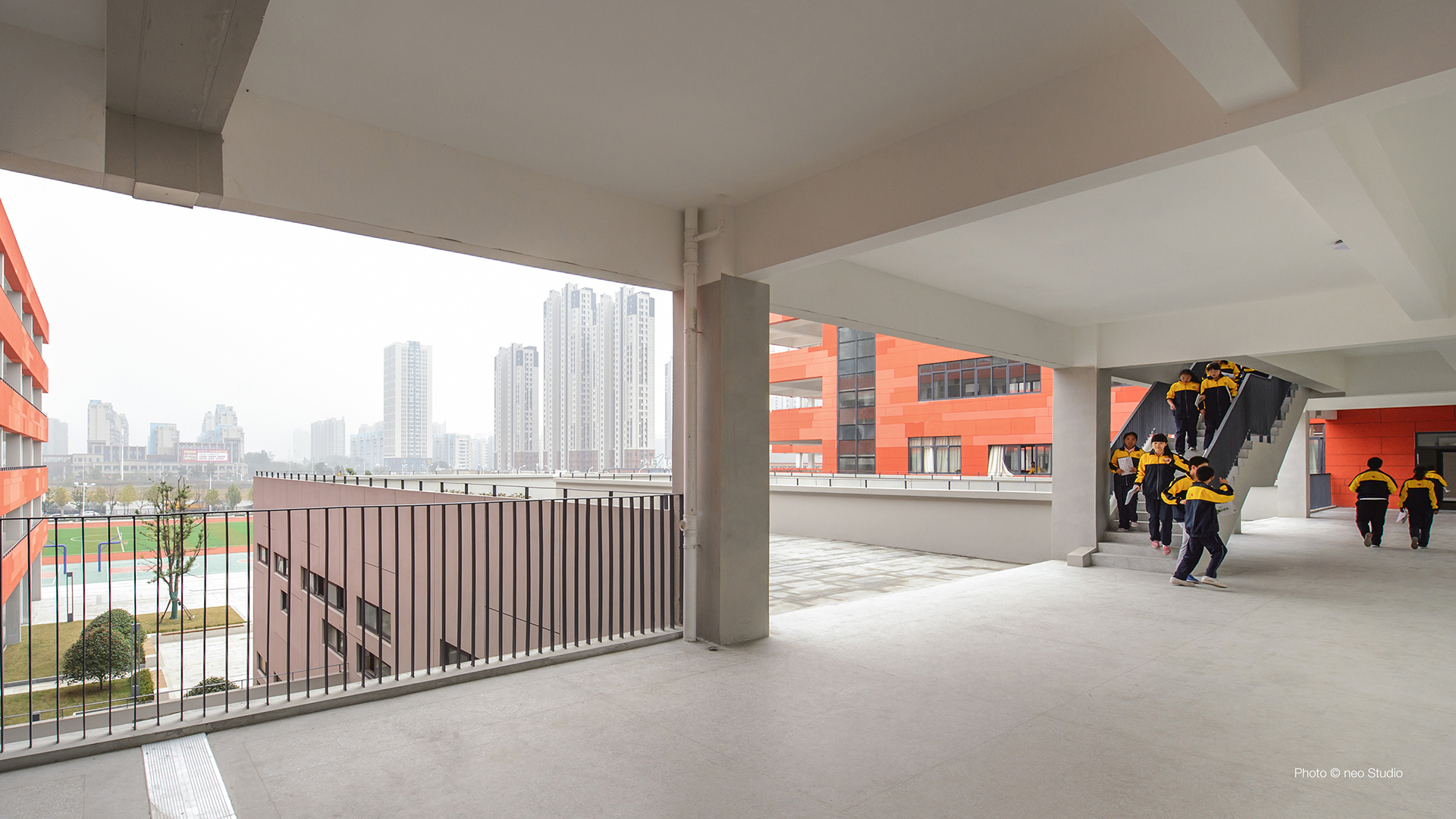 Walkway on 3rd floorPhoto © neo Studio
