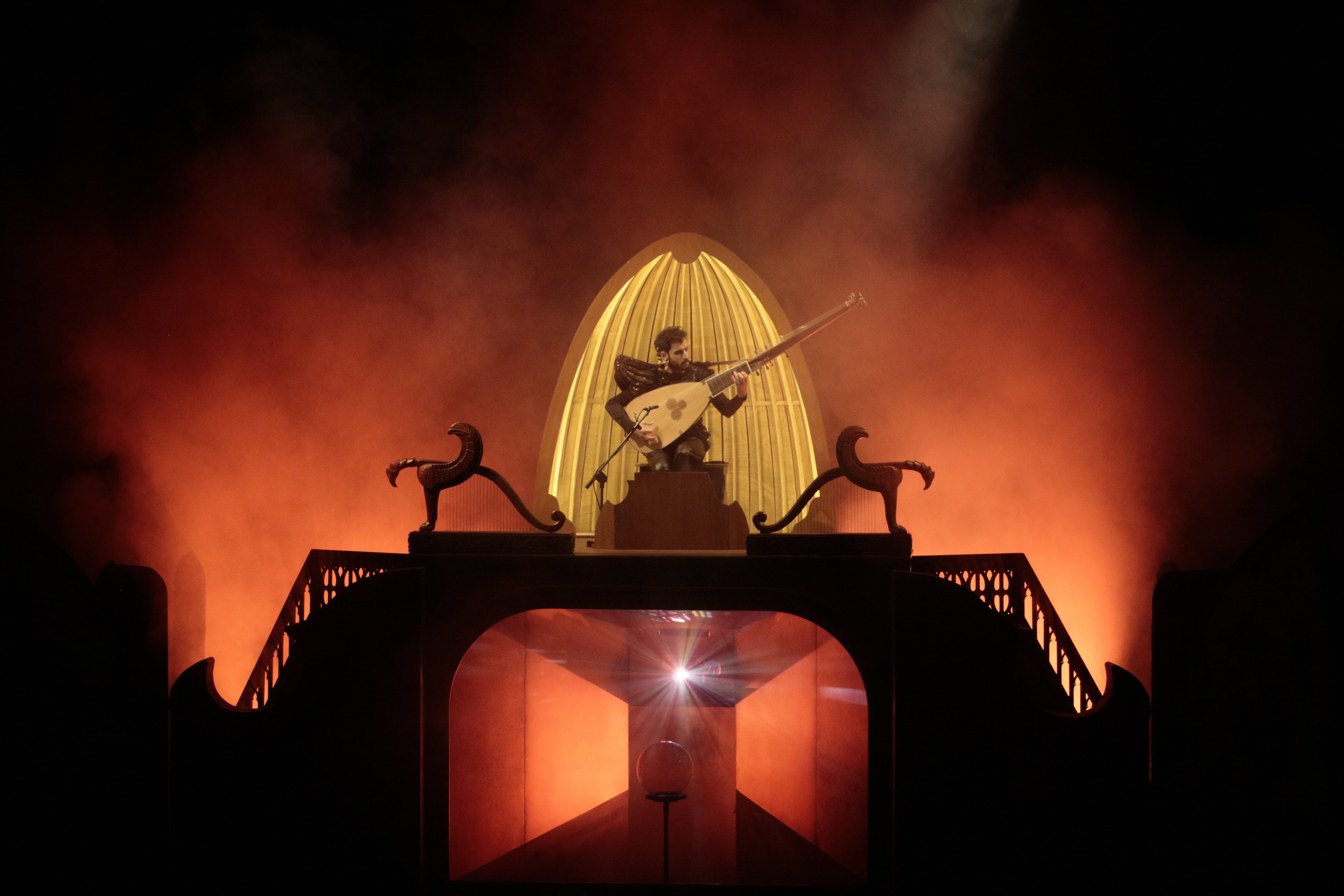 Arca ostinata / un spectacle de Nina Laisné et Daniel Zapico / 2021