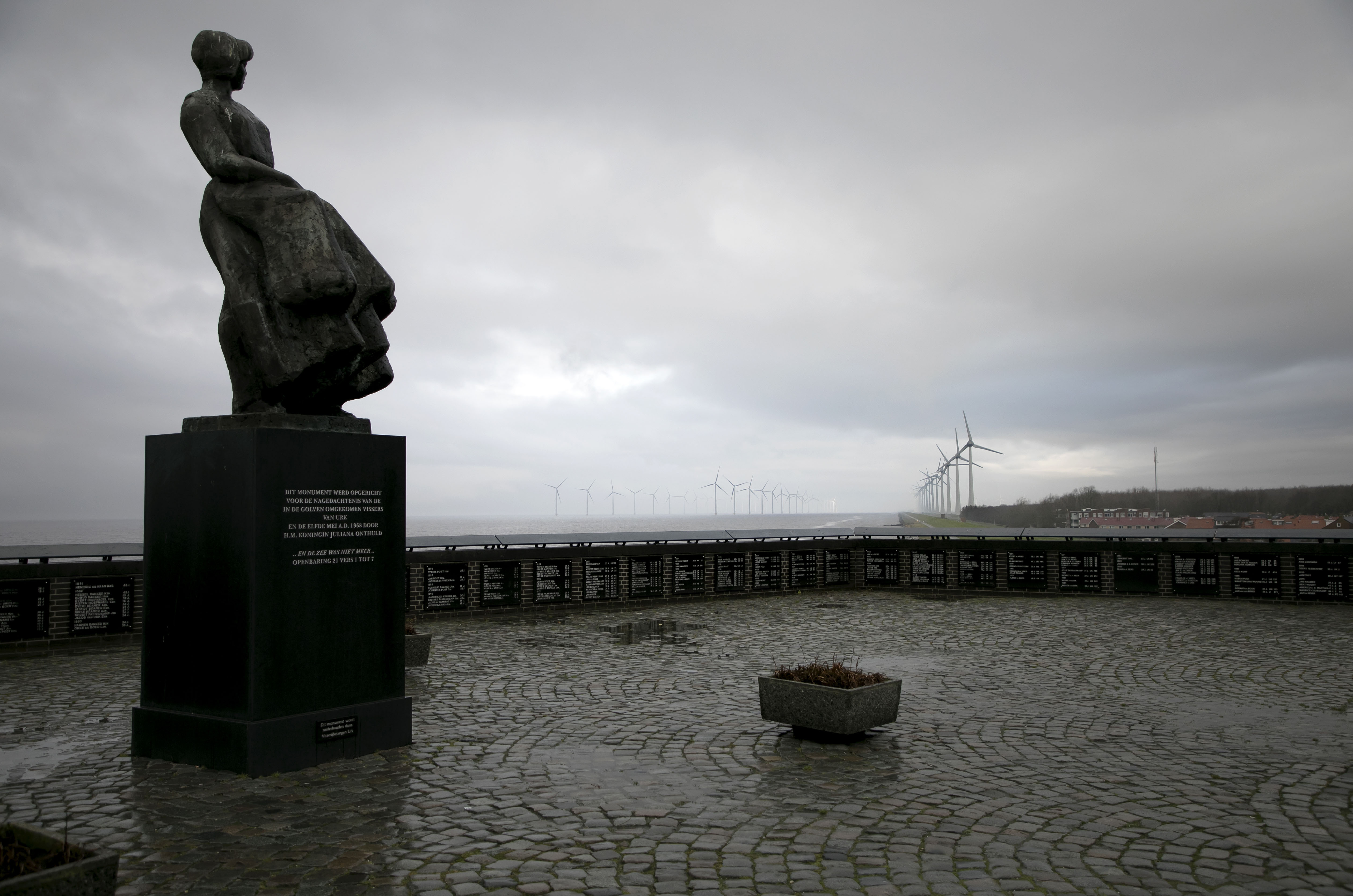 Drug trafficking in Urk / The Guardian