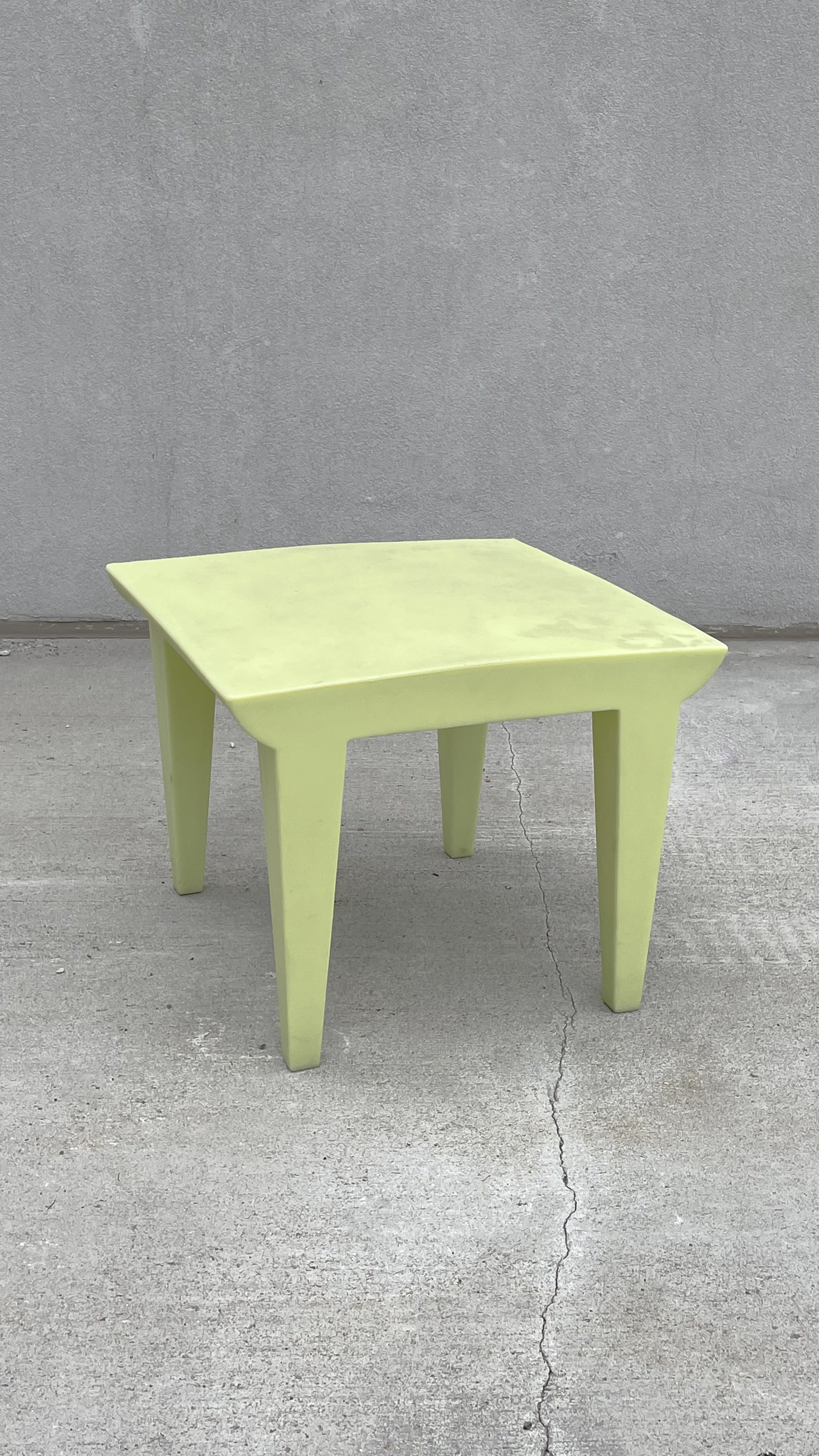 SWEETERFAT KARTELL BUBBLE TABLE GREEN