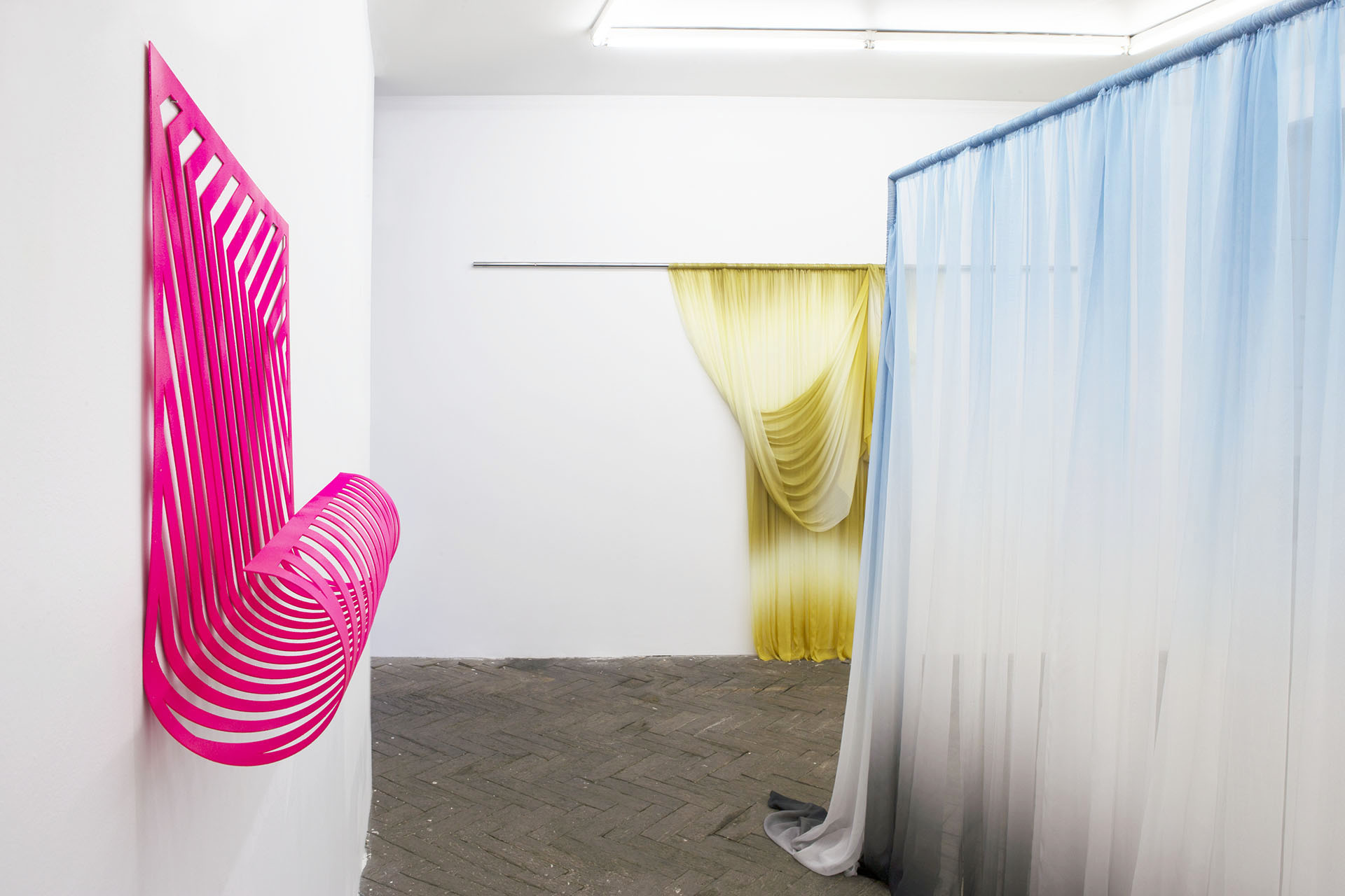 Poison, solo show, exhibition view, Galerie Jeanroch Dard, Paris, 2013.