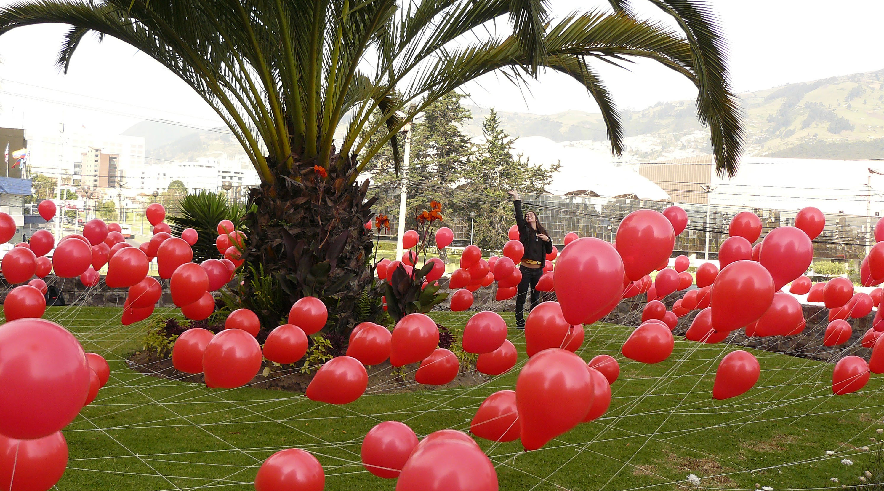 Gloobitos public installation, Quito