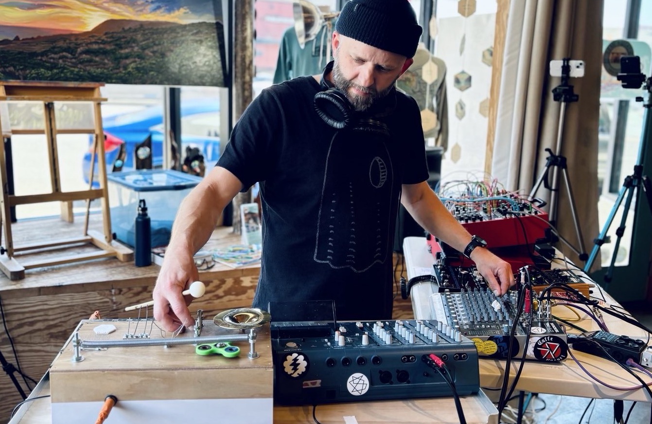 Live performance at Semi-aquatic Gallery, Brookings, OR, 2024