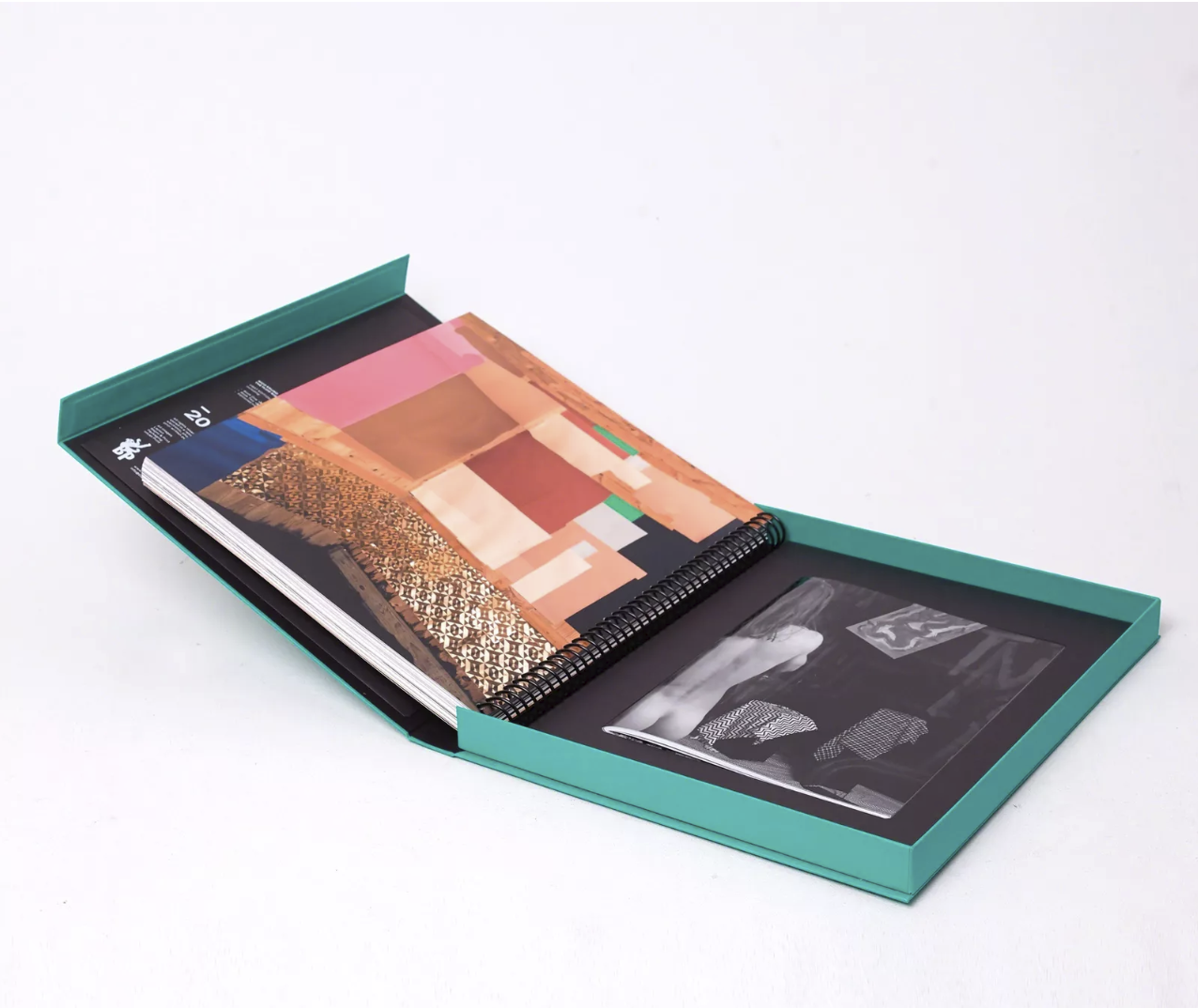 100pg Full-Colour Spiral-bound Book with Accompanying 60pg Staple-bound Black and White Book and Limited Edition Inkjet Print on 300gsm Hahnemuhle Cotton Photo Rag 15 7/10 × 12 2/5 × 1 3/5 in | 40 × 31.5 × 4 cm