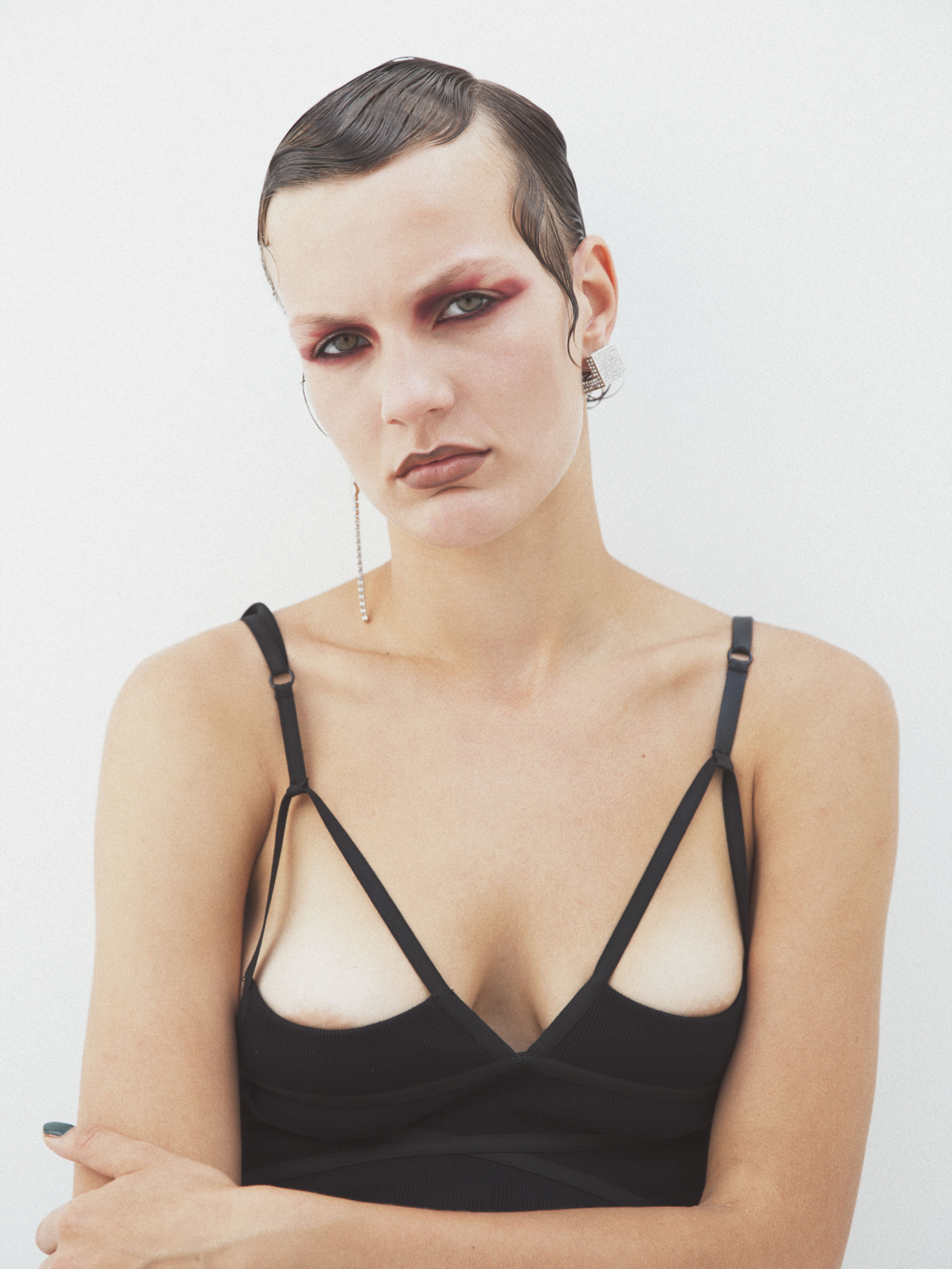 Esther shot by Julia Champeau